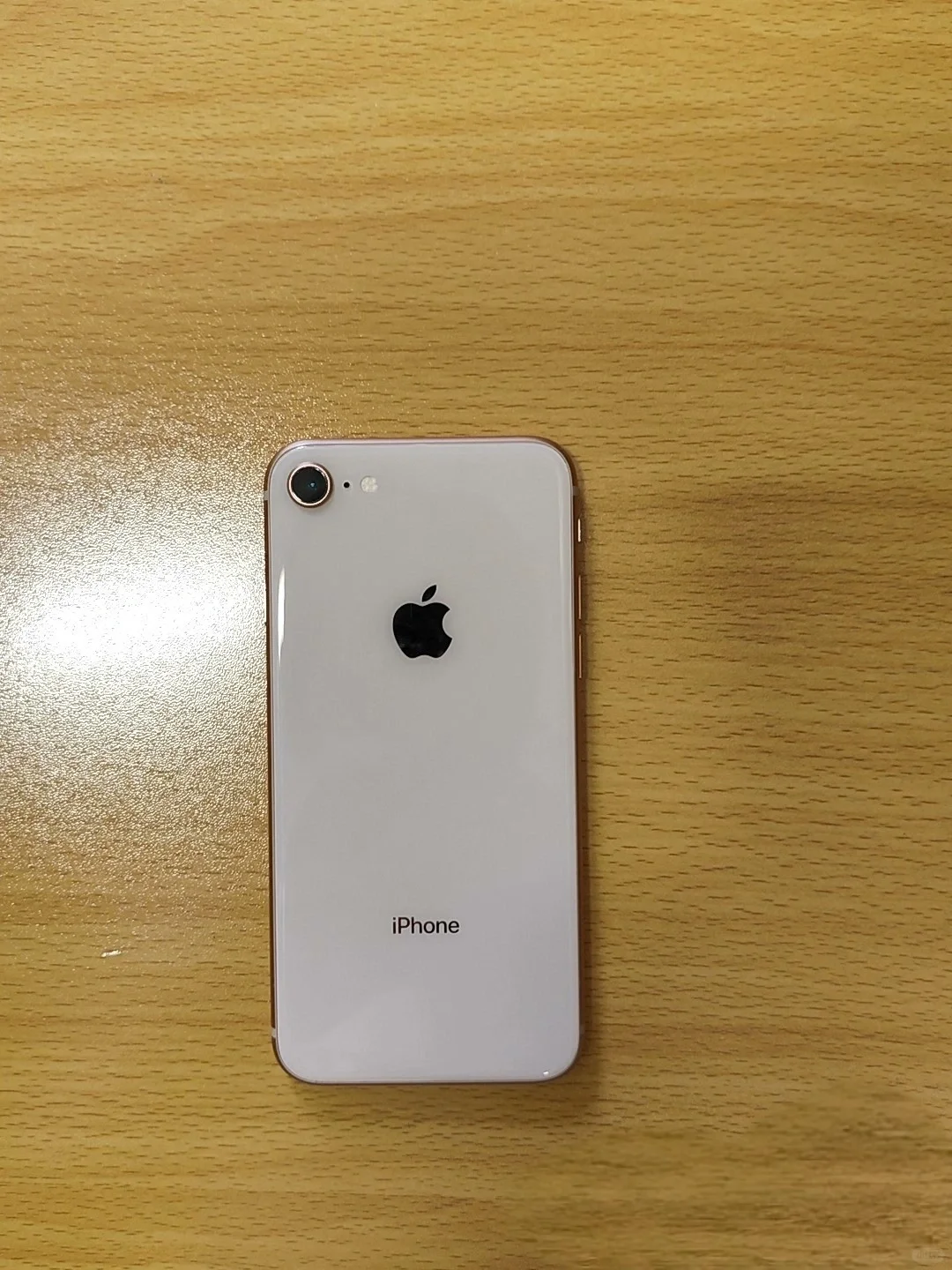 为啥大家都说苹果手机耐用，却很少说安卓手机耐用的？虽然苹果手机耐用一用就是六七年...