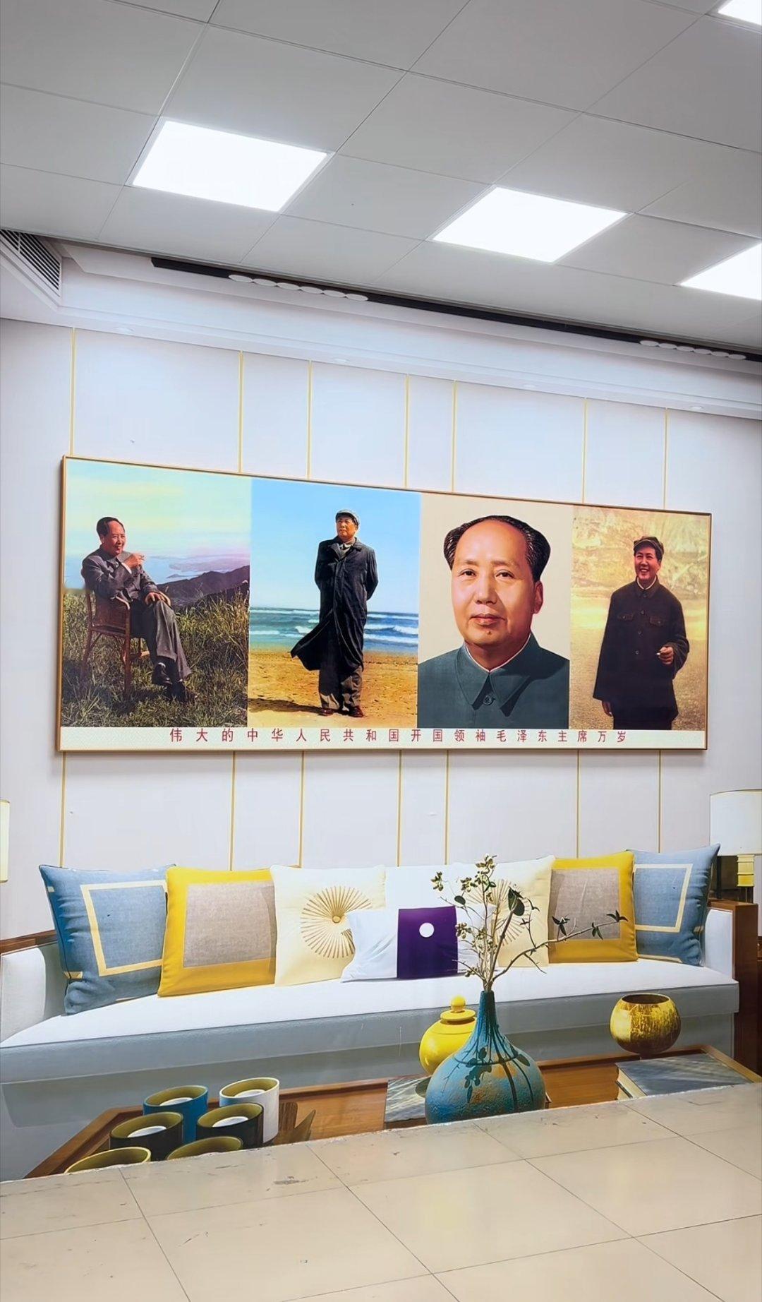 教员一生为人民，人民永远铭记 