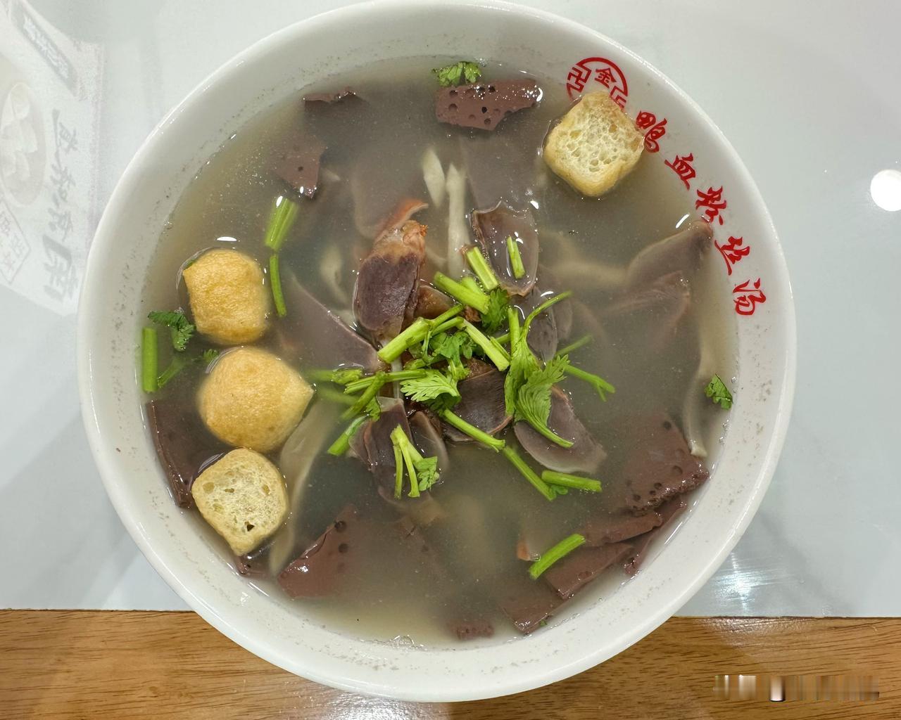 南京我又来了！[呲牙] 从海南三亚乘了3个多小时的飞机，避开桦加沙台风🌀，顺利