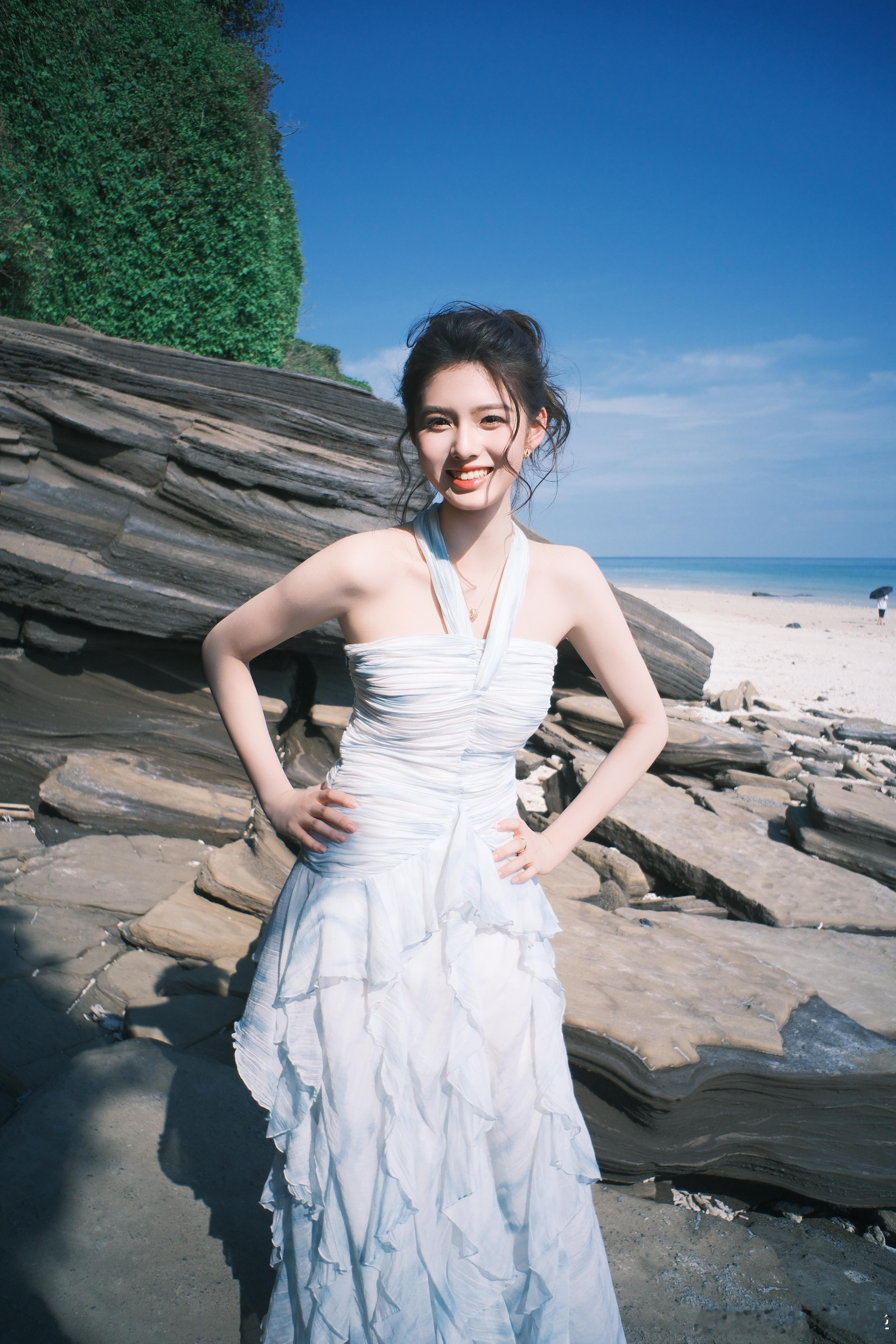 艾米宣完你的宣你的🗓️两头宣传同步推进，女足素材持续放送，雀骨开播在即海量预热