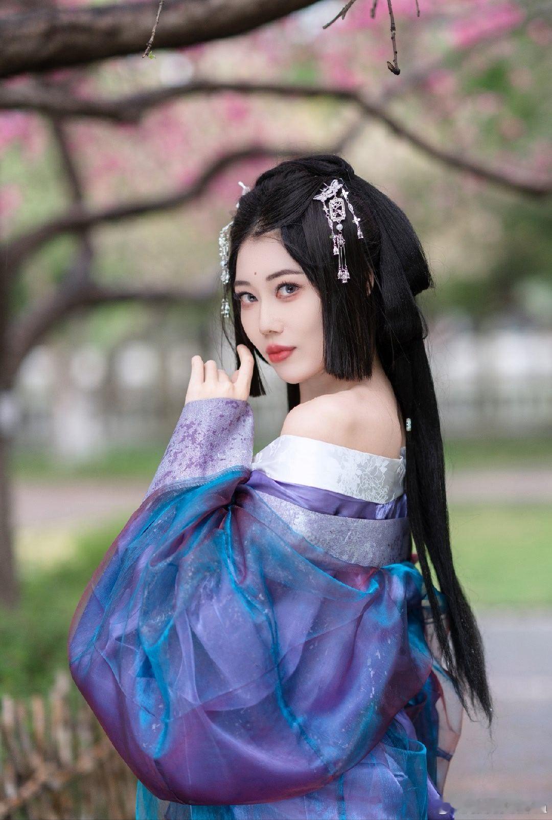 中秋📿所念之人皆安好  所盼之事皆如愿中秋热门美女 ​​​