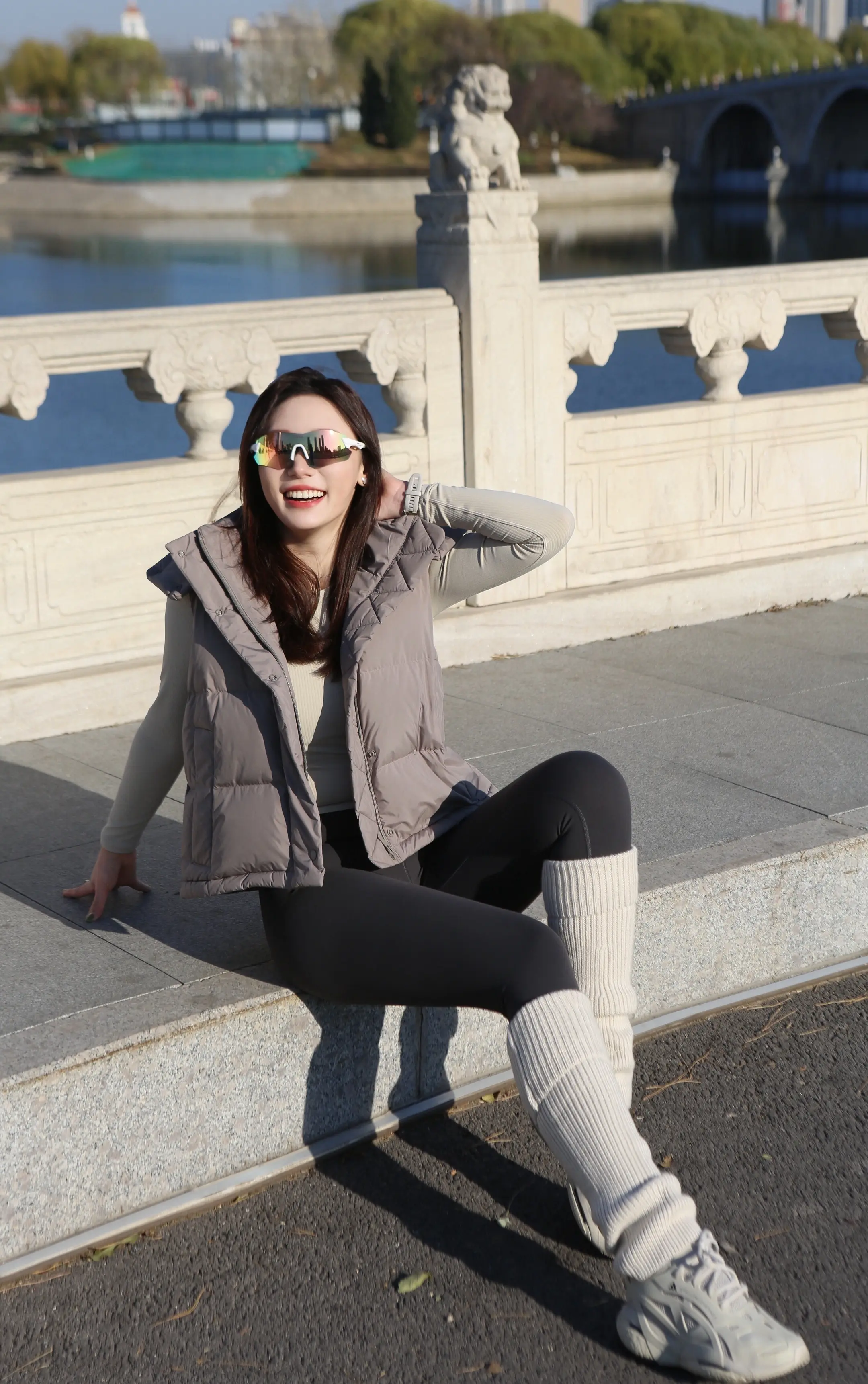 “世界上只有一种真正的英雄主义，那就是认清生活的真相后依然热爱生活。”...