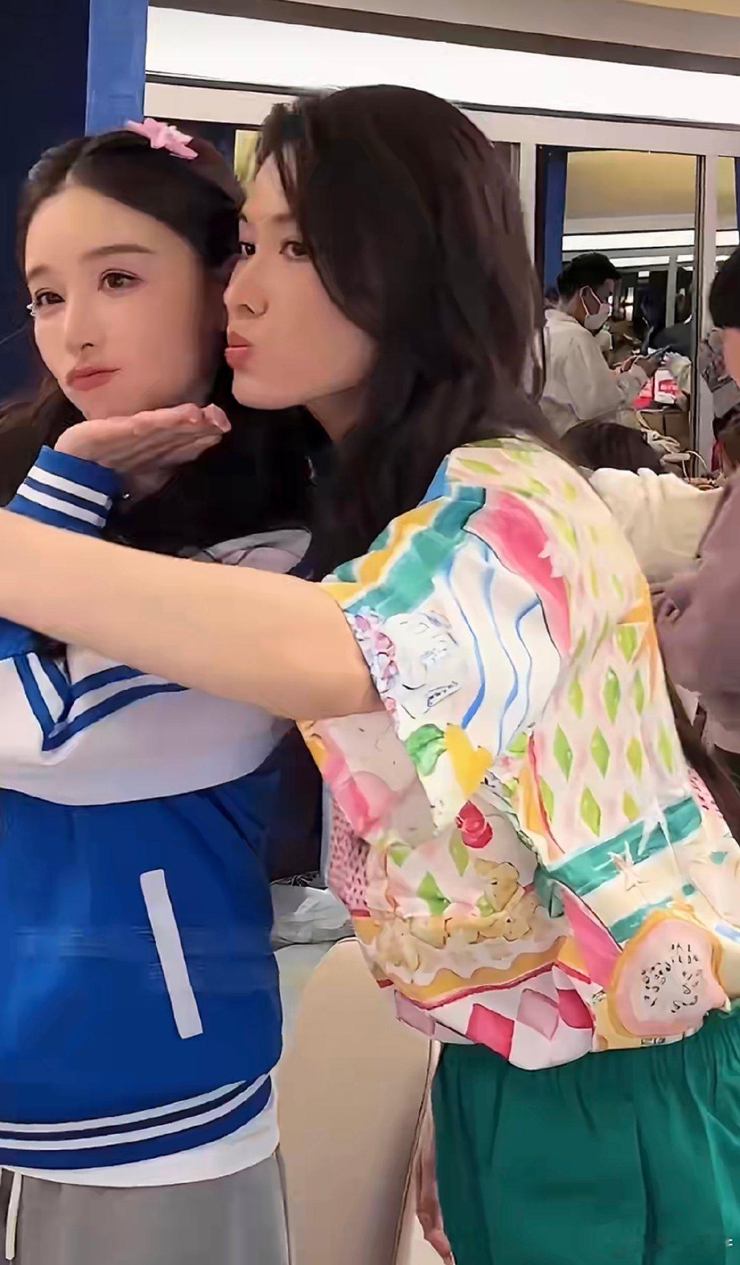 浪姐节目组给阚清子过生日 祝阚清子生日快乐，带着这份温暖与鼓励，在后续舞台继续绽