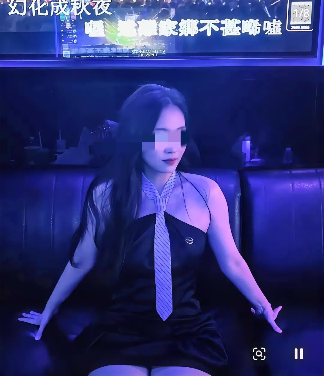 才14岁！一个初三的小姑娘。

​在KTV聚会喝得烂醉如泥，竟被男服务员黄某轩直