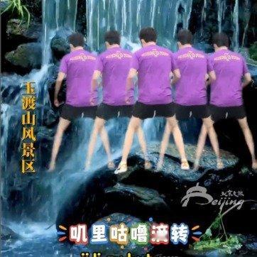 王楚钦魔性步伐太洗脑了 王楚钦魔性步伐火爆全网！全国各地文旅纷纷效仿，连北京文旅