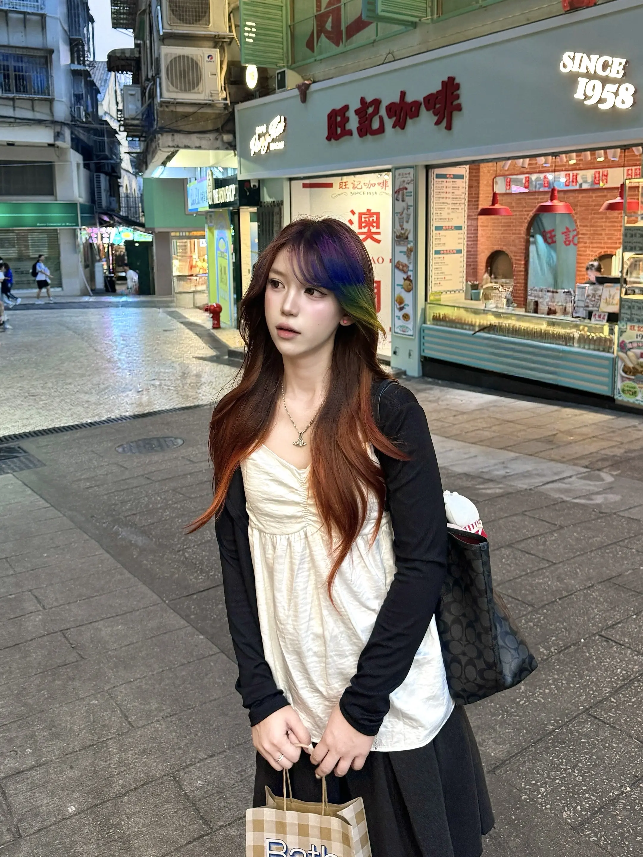 💭₊˚🤍₊⁺ 딩동 ㅎㅇ…🩶。