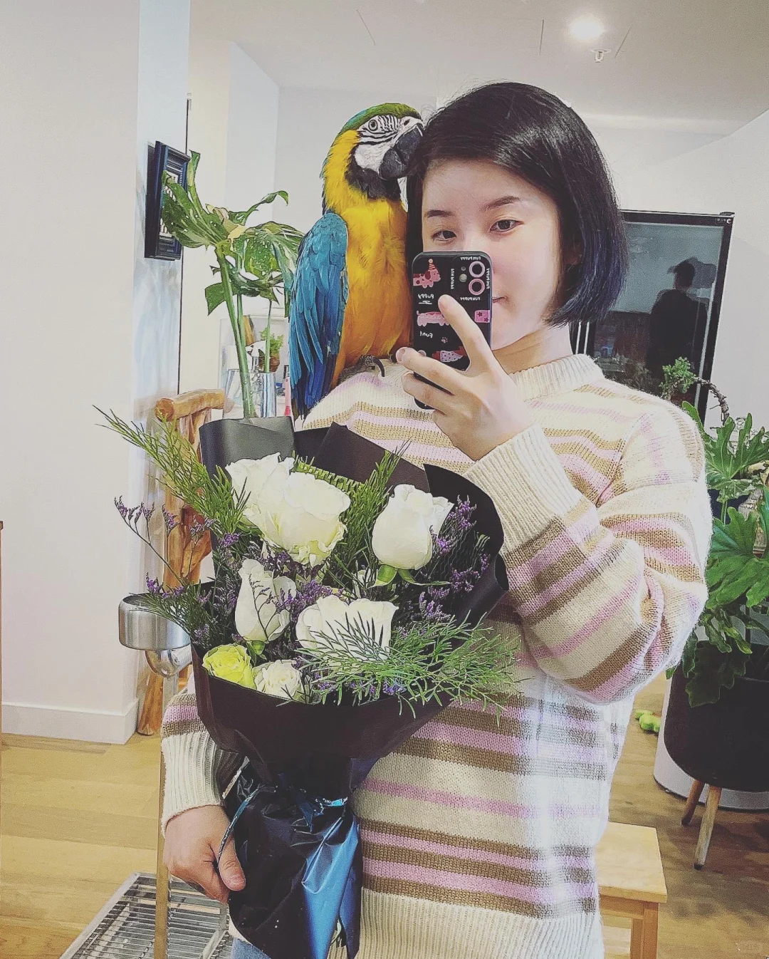 你快点拍照，不然我就下嘴了”