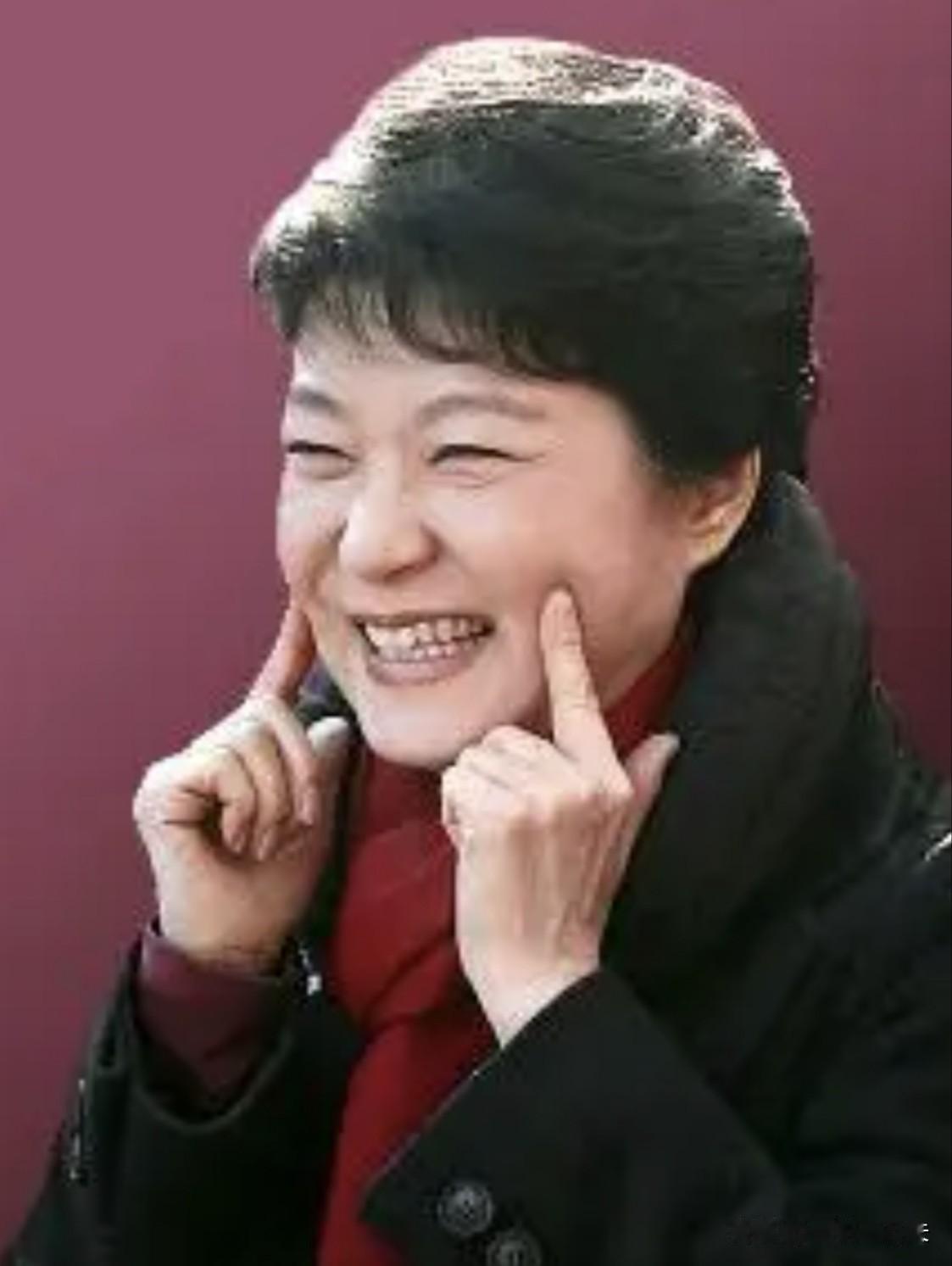 韩原总统朴槿惠无复出可能
       韩国前总统朴槿惠从韩国法律层面，已无资格