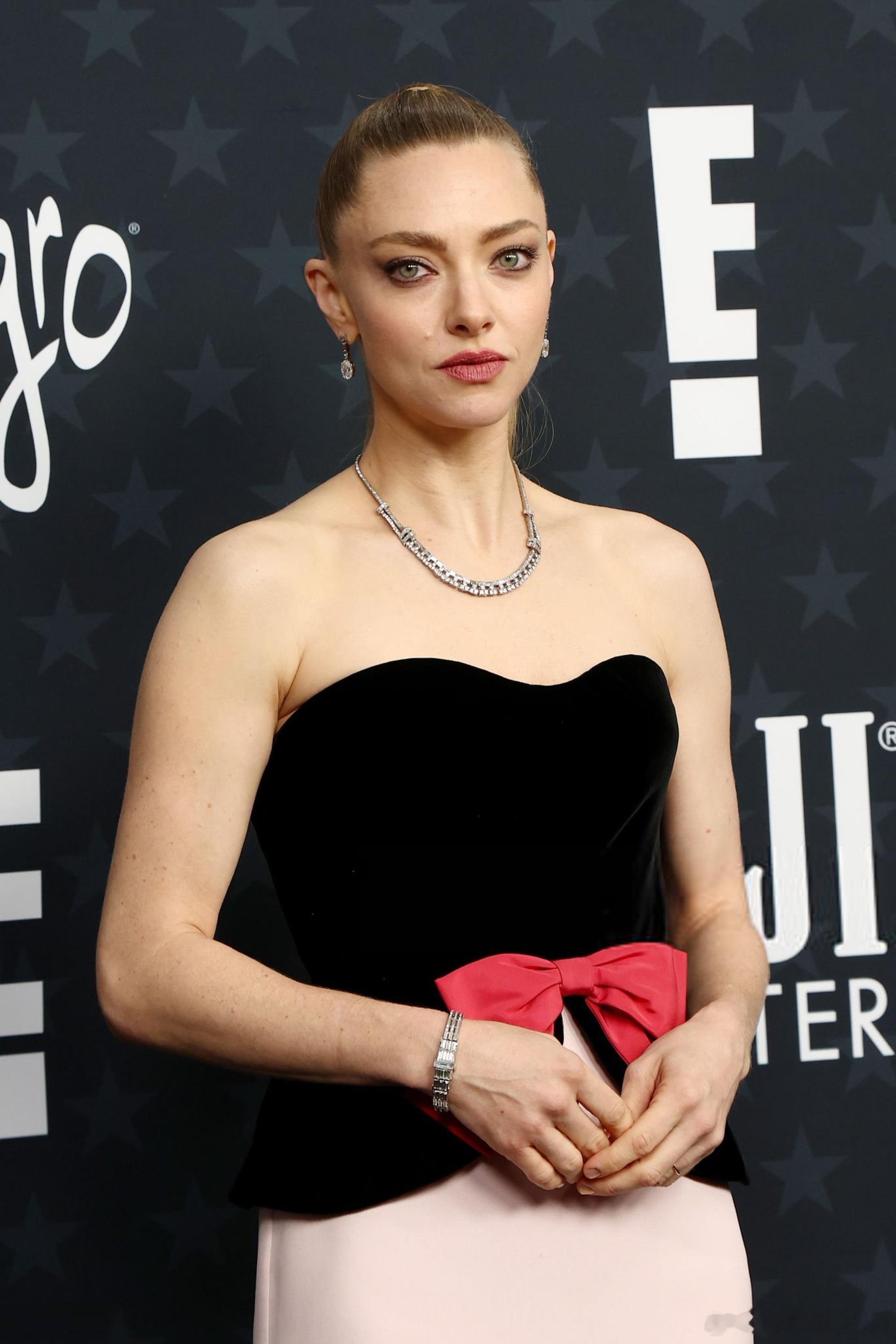 Amanda Seyfried阿曼达塞弗莱德在洛杉矶出席第31届评论家选择奖，阿