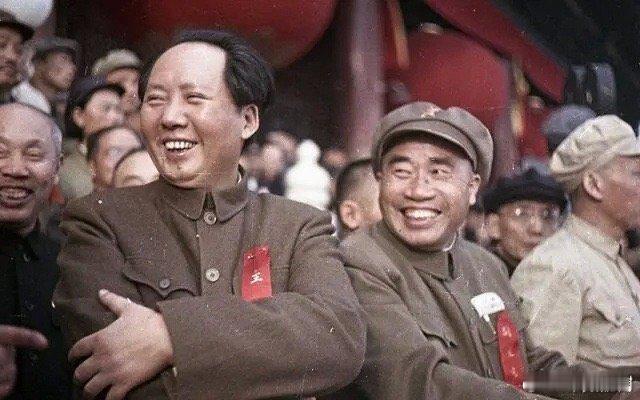 #毛主席在开国大典上开心一笑#“中国人民有志气，有能力，一定要在不远的将来，赶上