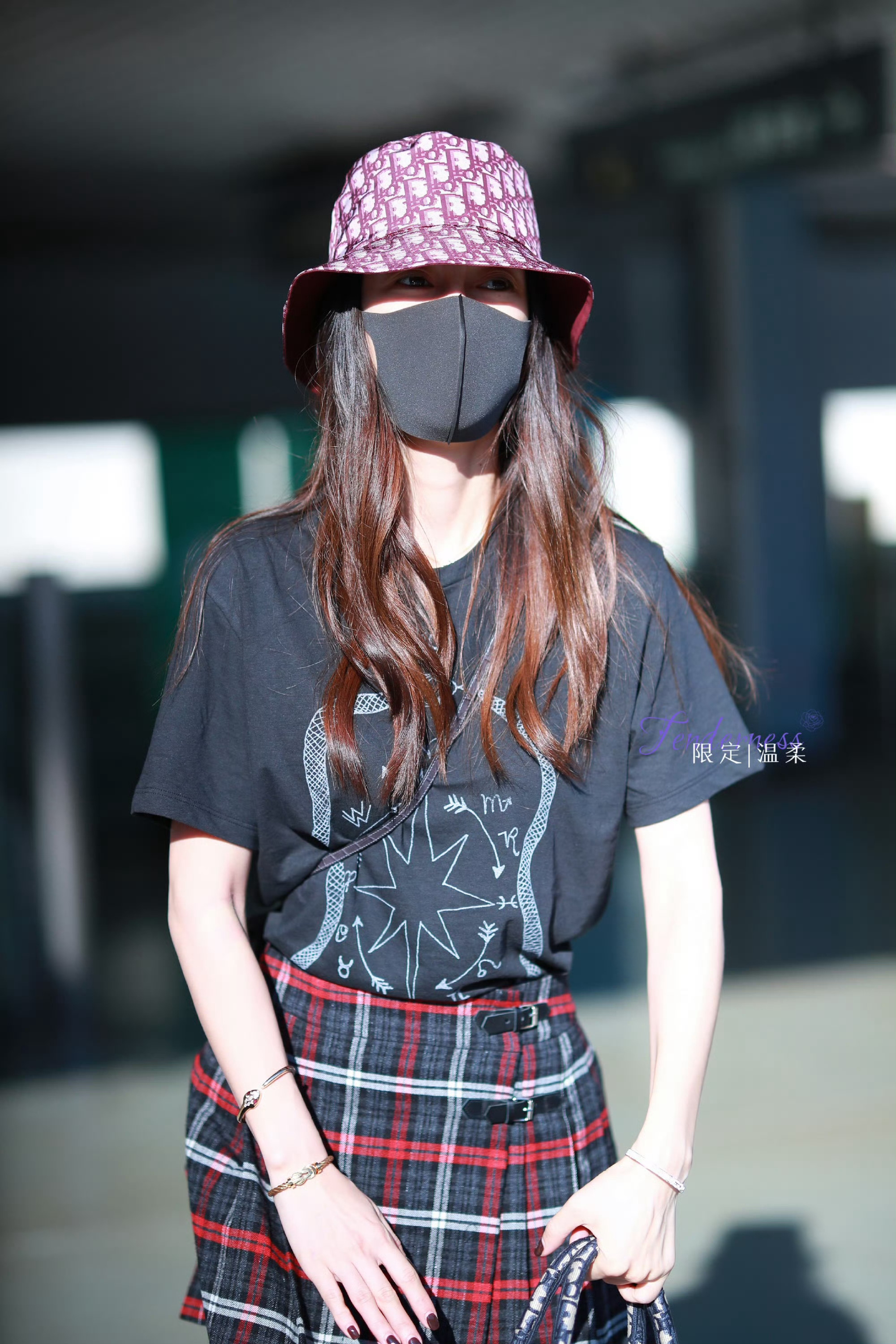 angelababy angelababy “𝓨𝓸𝓾 𝓶𝓾𝓼𝓽 ?