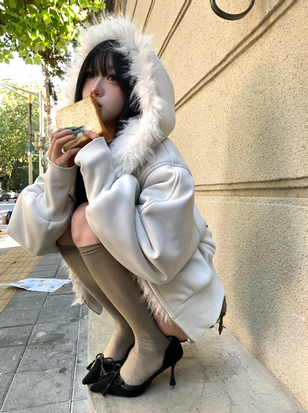 啃面包开启美好一天( ･᷄ὢ･᷅ )
