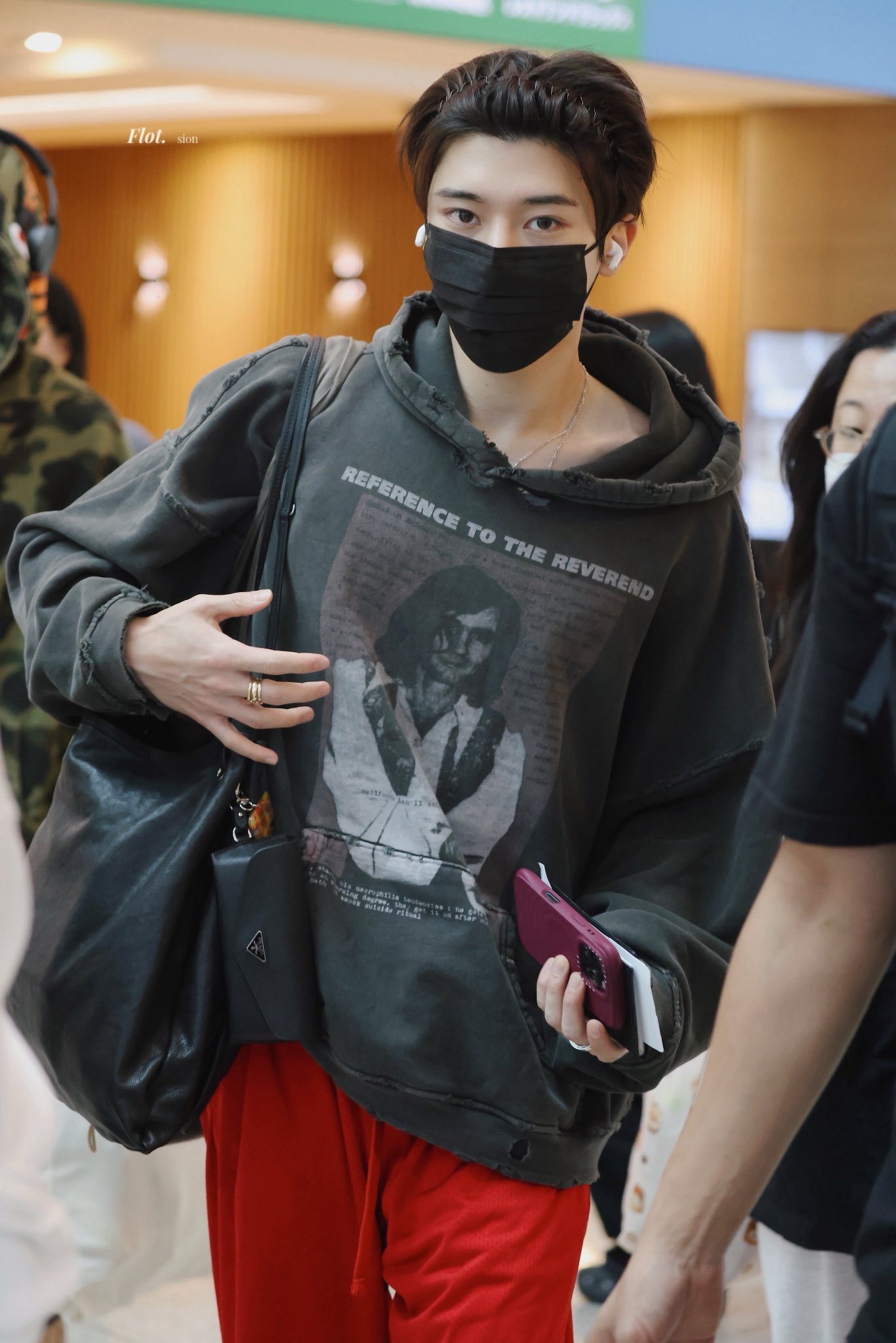 你们知道吴是温有多帅吗 ​​​