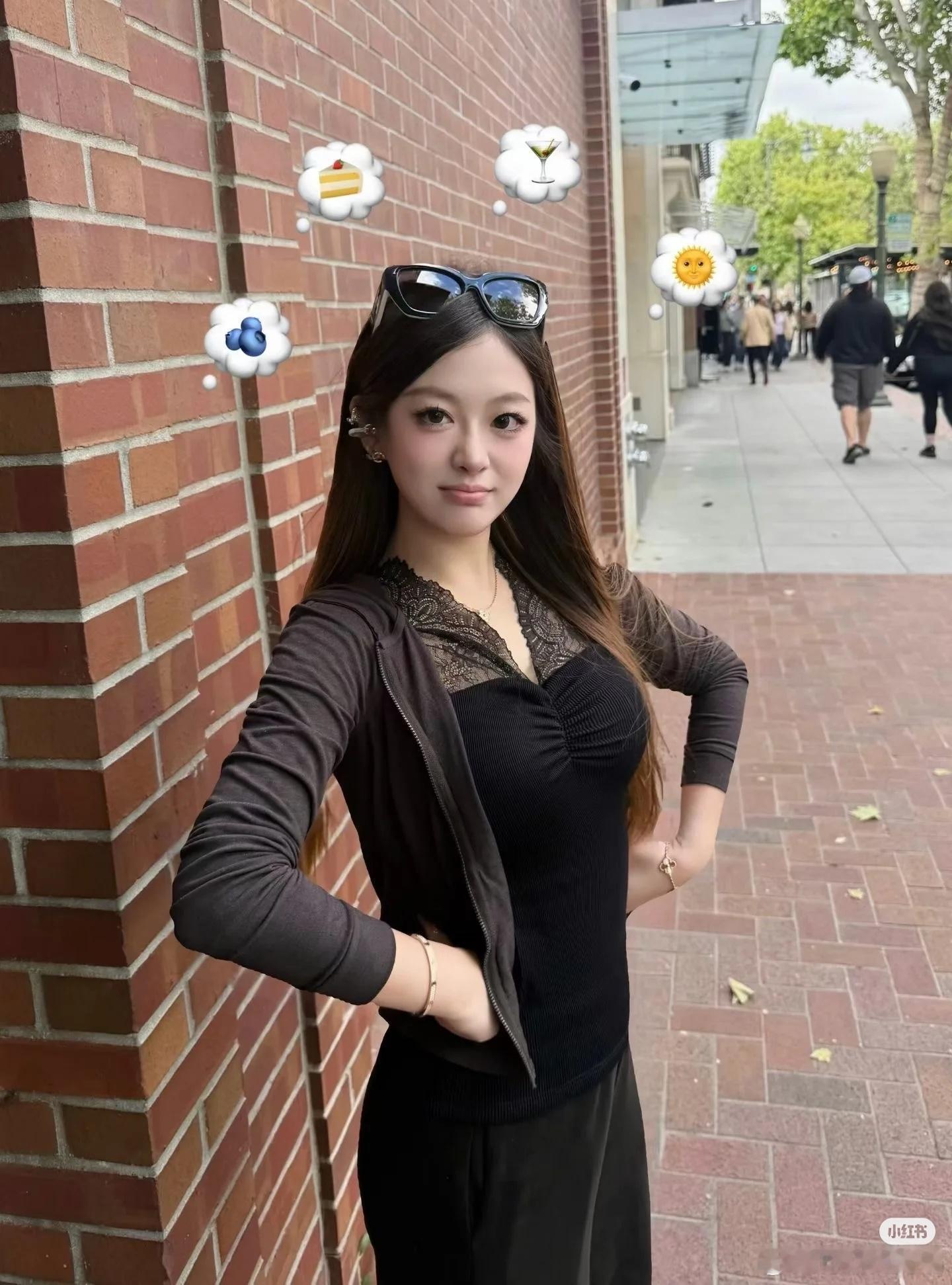 520很幸福时隔两年又成为蔚来车主啦这次选了小紫以后就是你陪我上班啦我为nio代