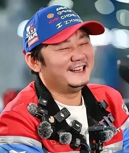 张雪绝对是奇才！我不知道是他自己的主意还是背后团队有高人指点，5月21日，张雪在