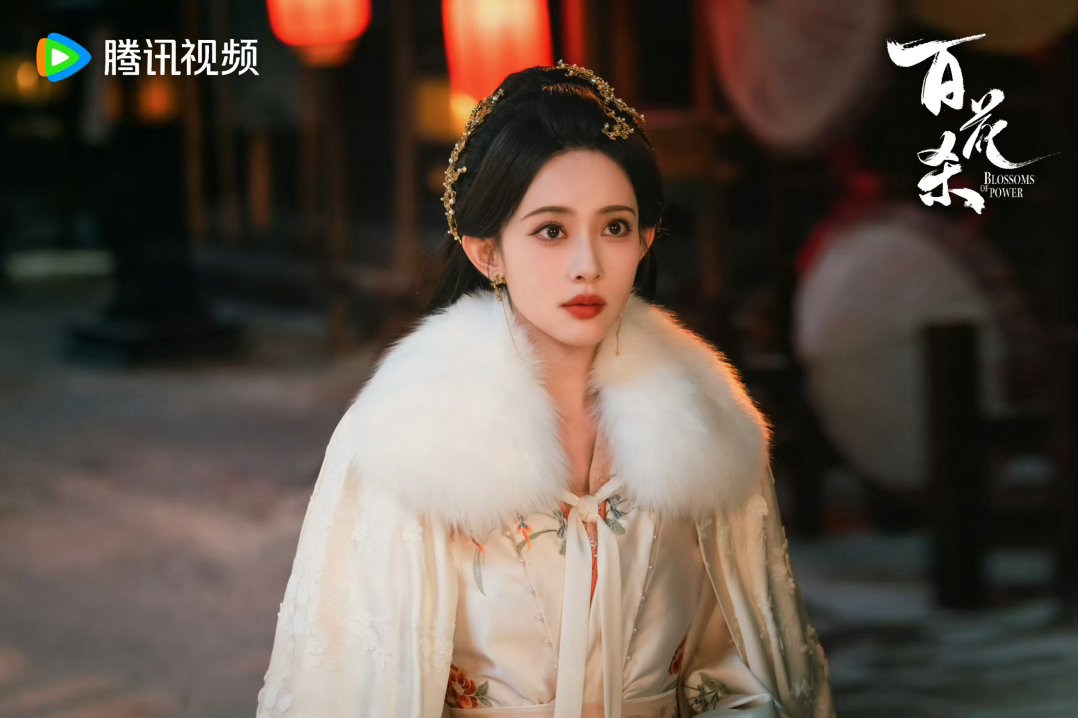 百花杀浴桶吻是三个人的吻百花杀 修罗场名场面当之无愧，把三角关系的拉扯感写得细腻