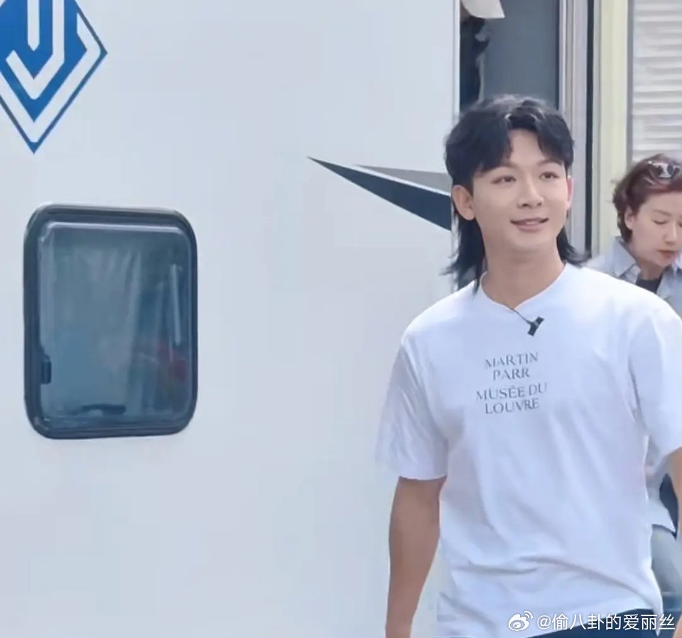 张晚意的头像是在帮沈月争取喘息的机会嘛 