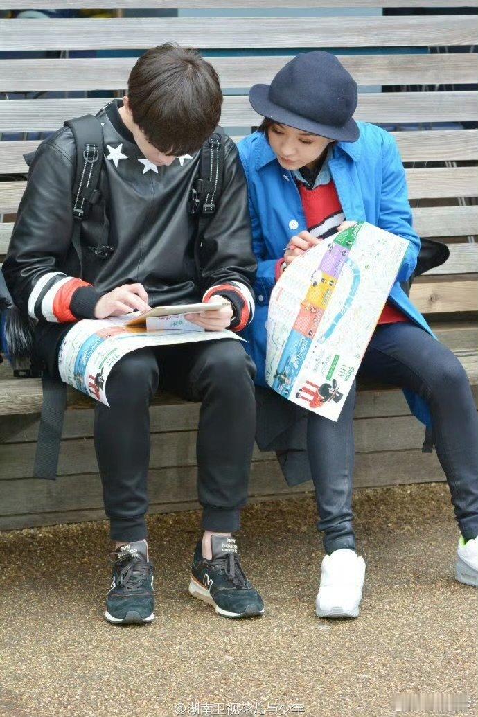 陈意涵花少2跑过去拥抱杨洋杨洋说陈意涵很适合做旅游搭子杨洋直言陈意涵适合当旅游搭