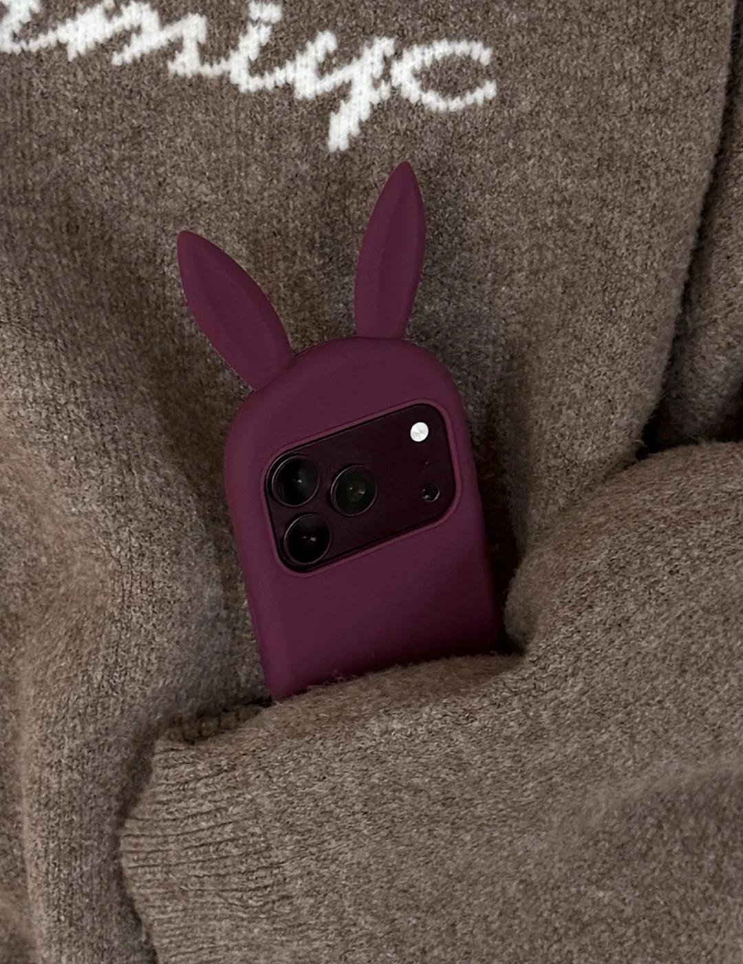 18pro勃肯第红立体兔耳朵🐰 也太可爱啦
个性手机壳推荐 苹果手机壳