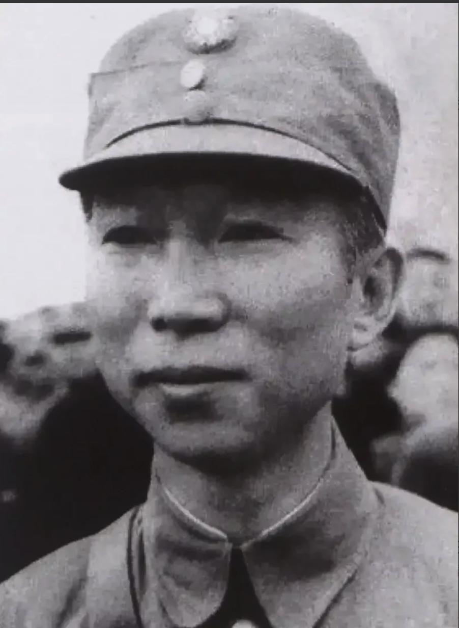 1938年9月16日，冈村宁次盯着地图，眼神一冷：“这里有个空隙。”他当即下令，