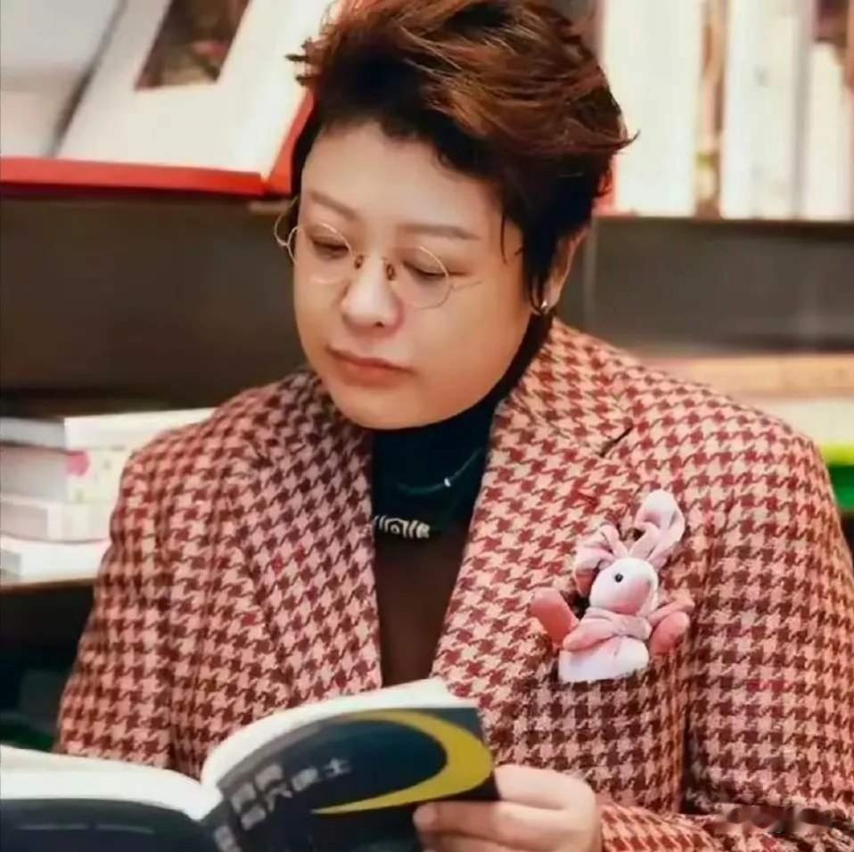 韩红给孙燕姿庆生


孙燕姿今天48岁生日，韩红说祝孙燕姿生日快乐，平平安安健健