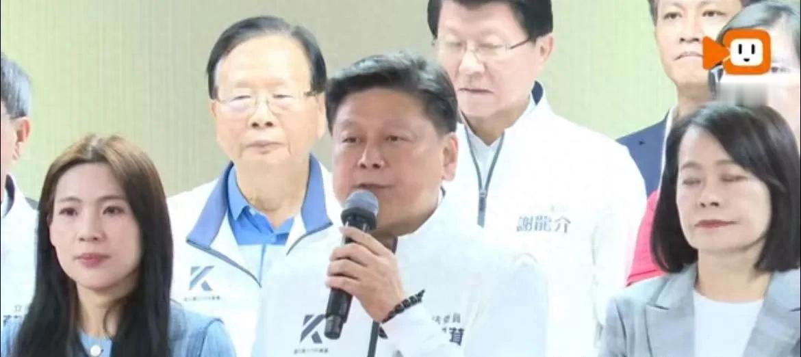 7800亿定局尘埃落定，回头再看各方立场，才发现傅崐萁才是真正的幕后操盘手。
