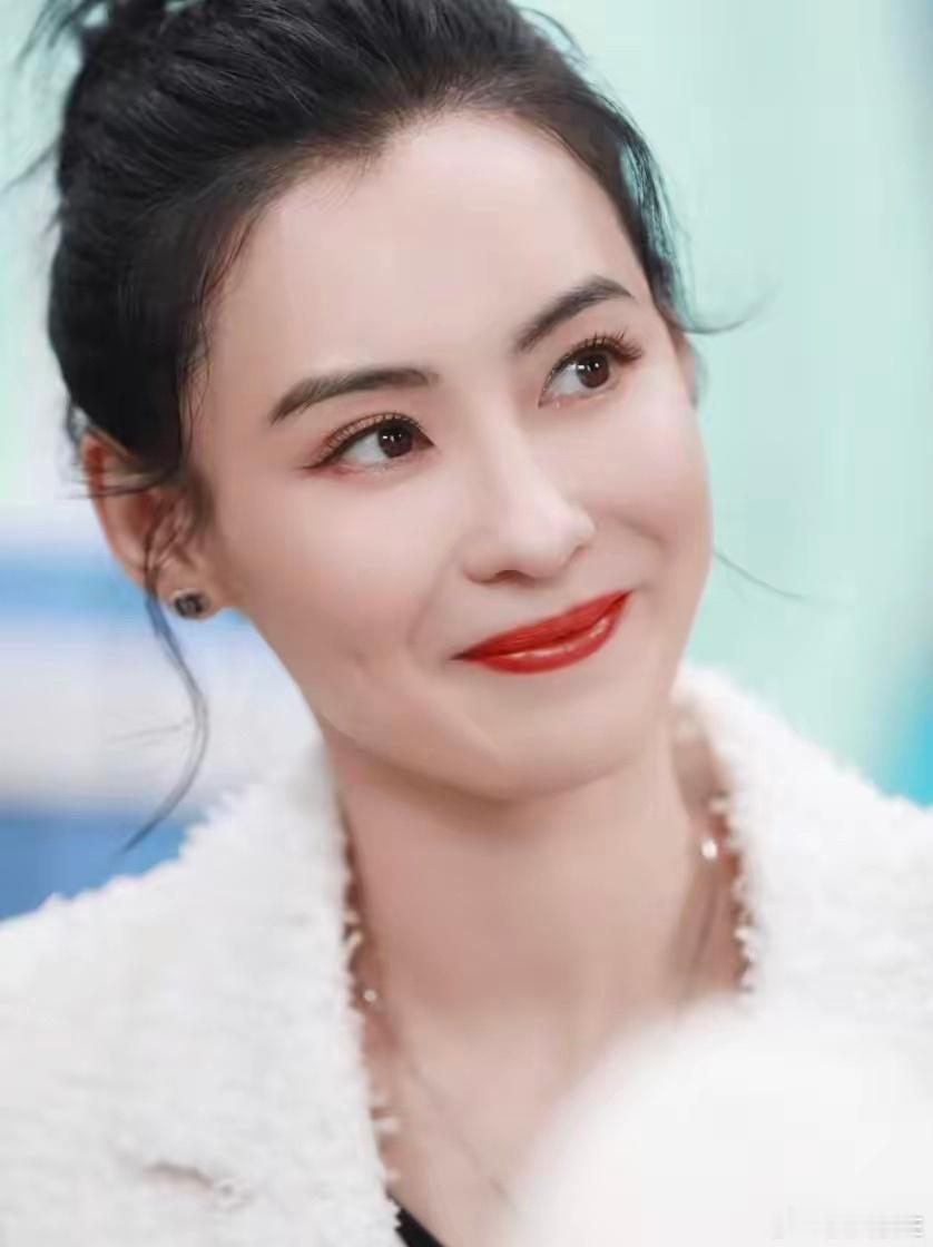 我有种预感， 张柏芝以后不会再婚了， 不是因为没人追，而是因为她已经被爱情伤透心