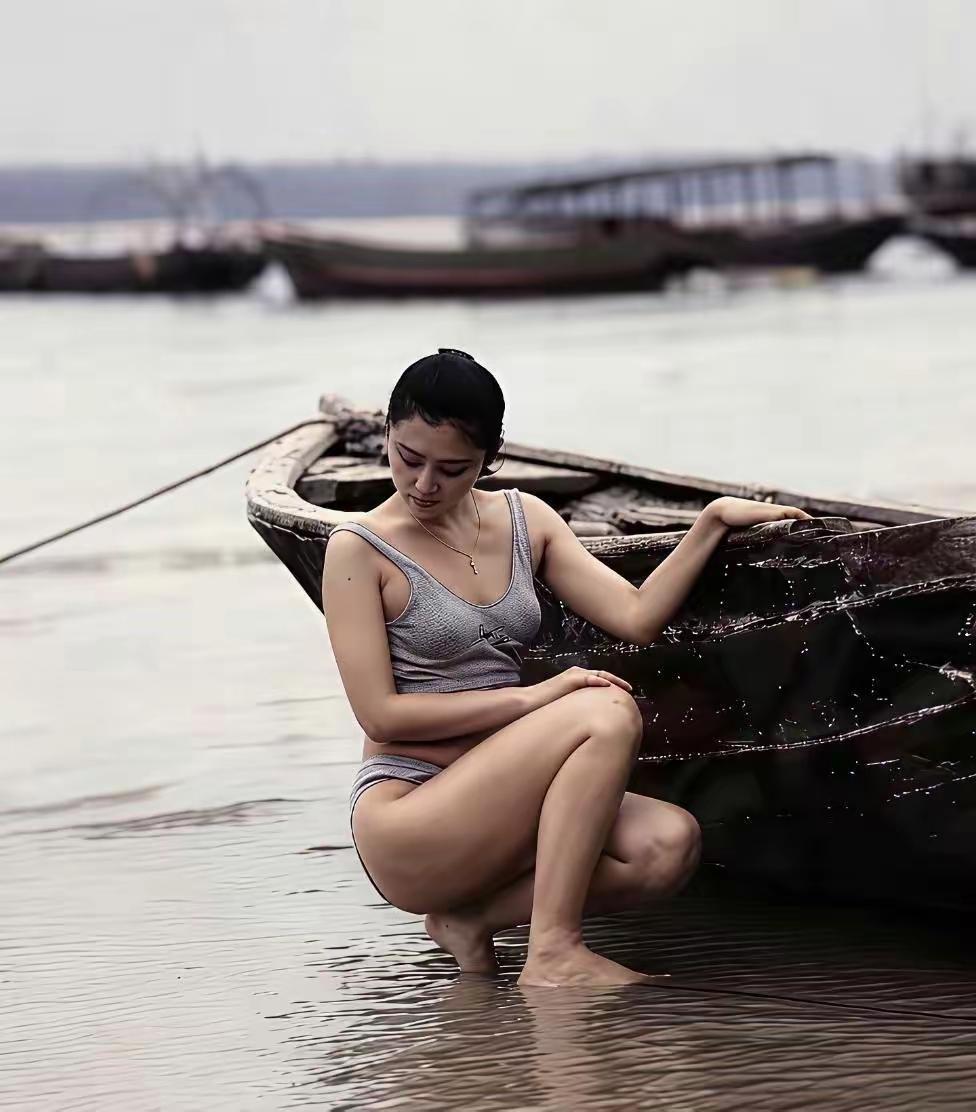 陈红当年的内地一姐，
当时也是响当当的人物……