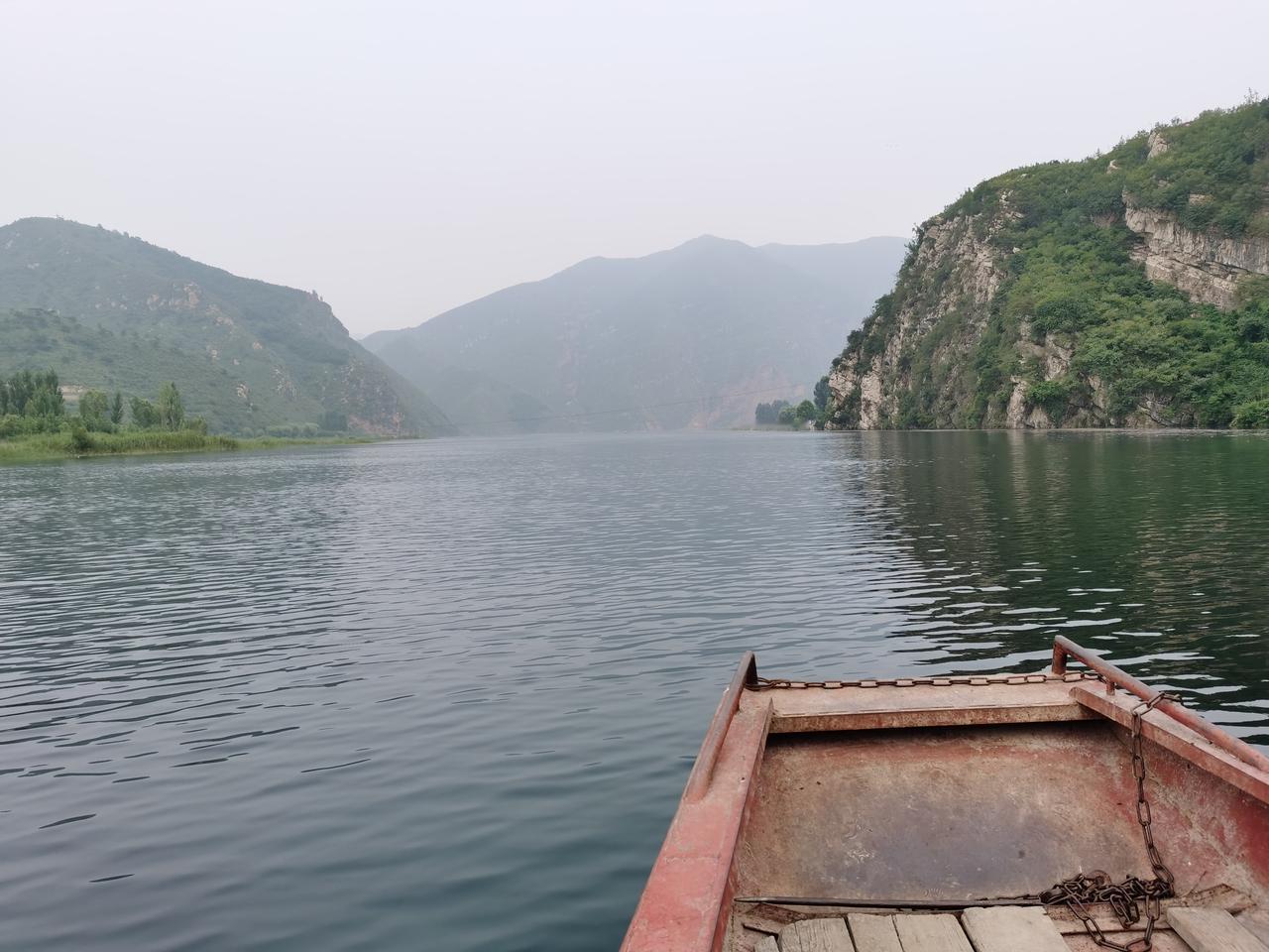 虚幻的4000点
1、如大家所愿，上证冲上了4000点，时间是上午收盘前，下午回