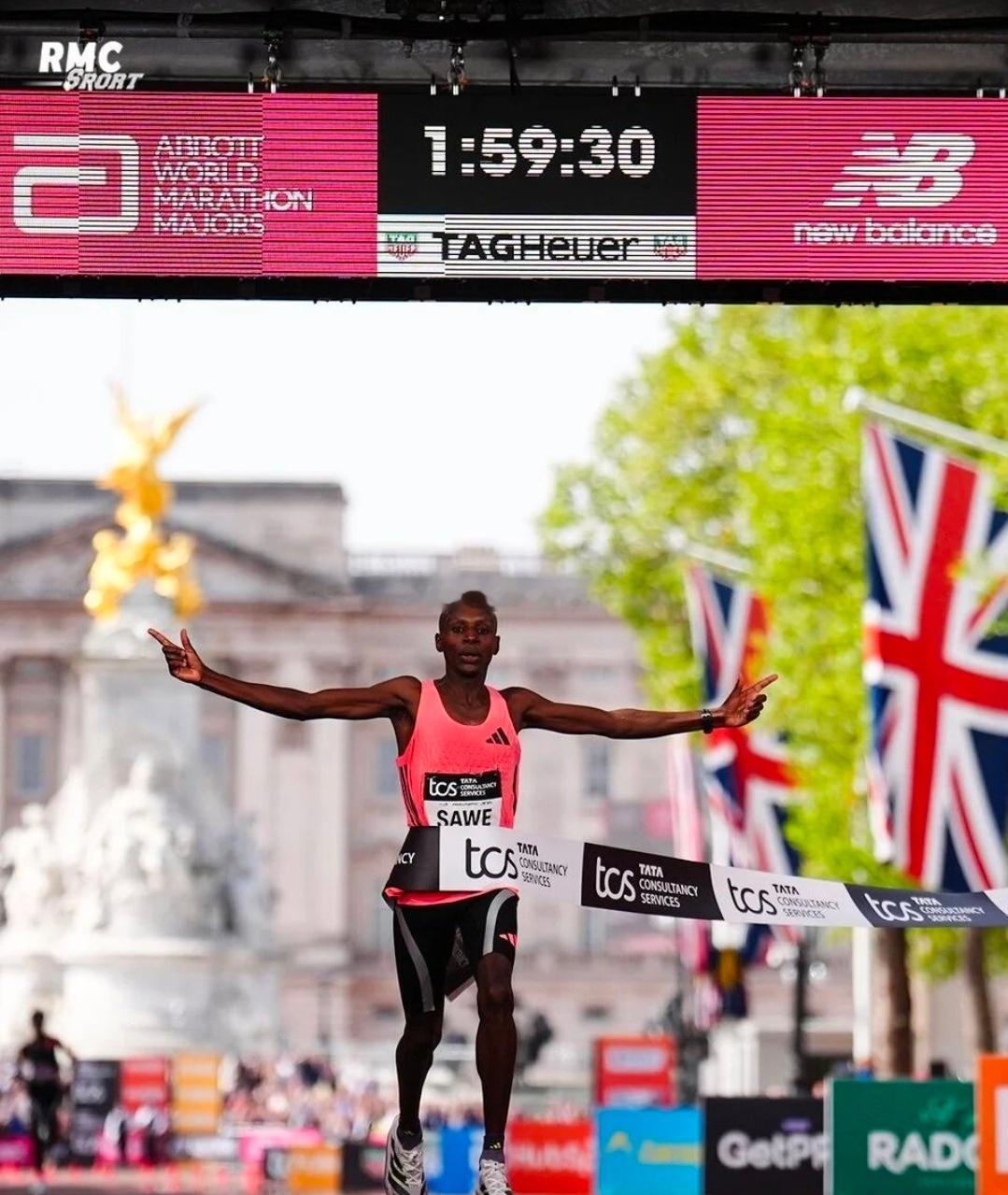 人类马拉松破二想不到201连站台资格都没有，太猛了这前三 