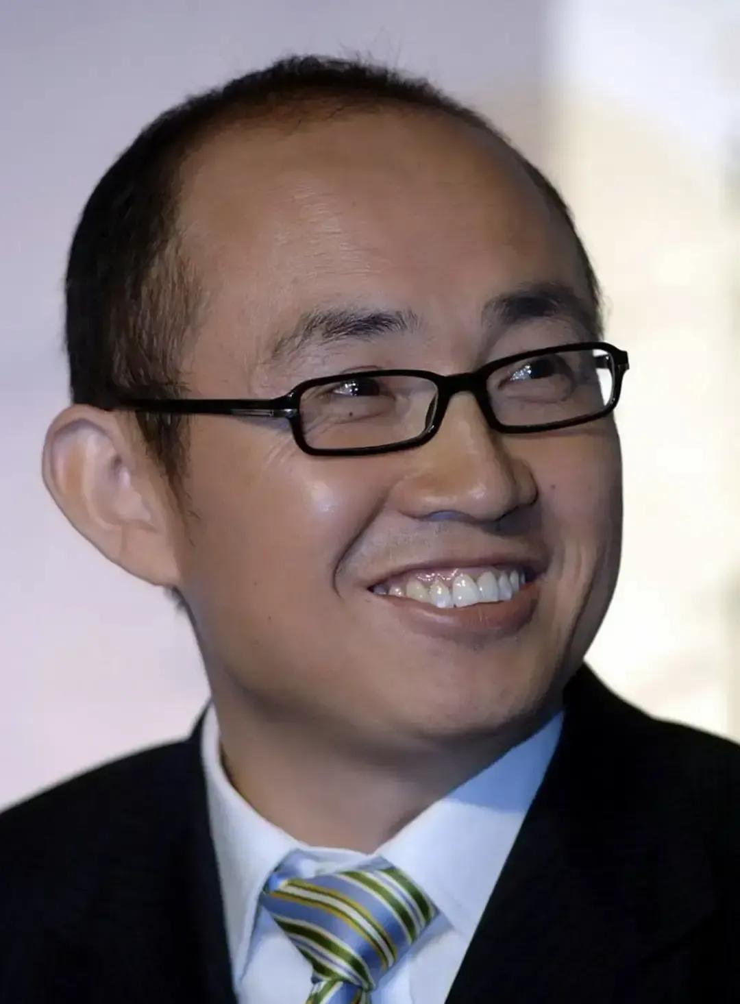 吃瓜盟主炸开了锅：富豪移民三代就“灭绝”？！

很多富豪搬出国。
孩子们不结婚。