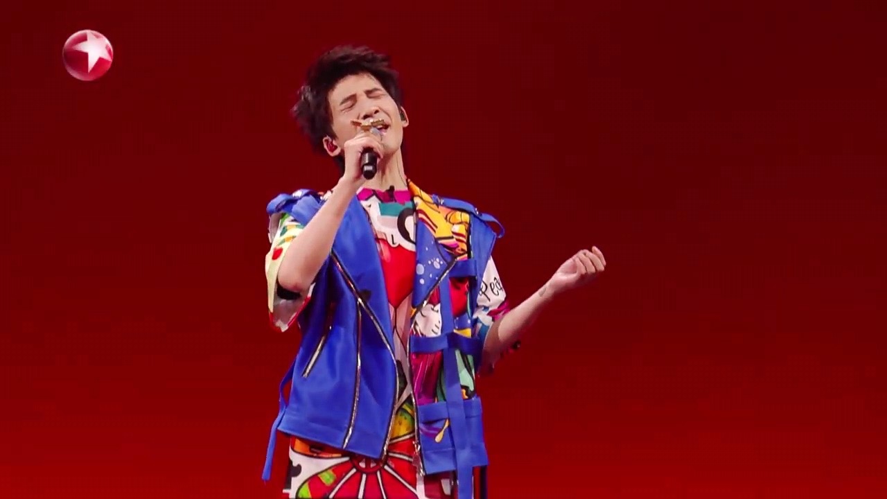 #我们的歌第二期预告片#大张伟这一期简直就是内娱劳模啊，一次look整了三个舞台