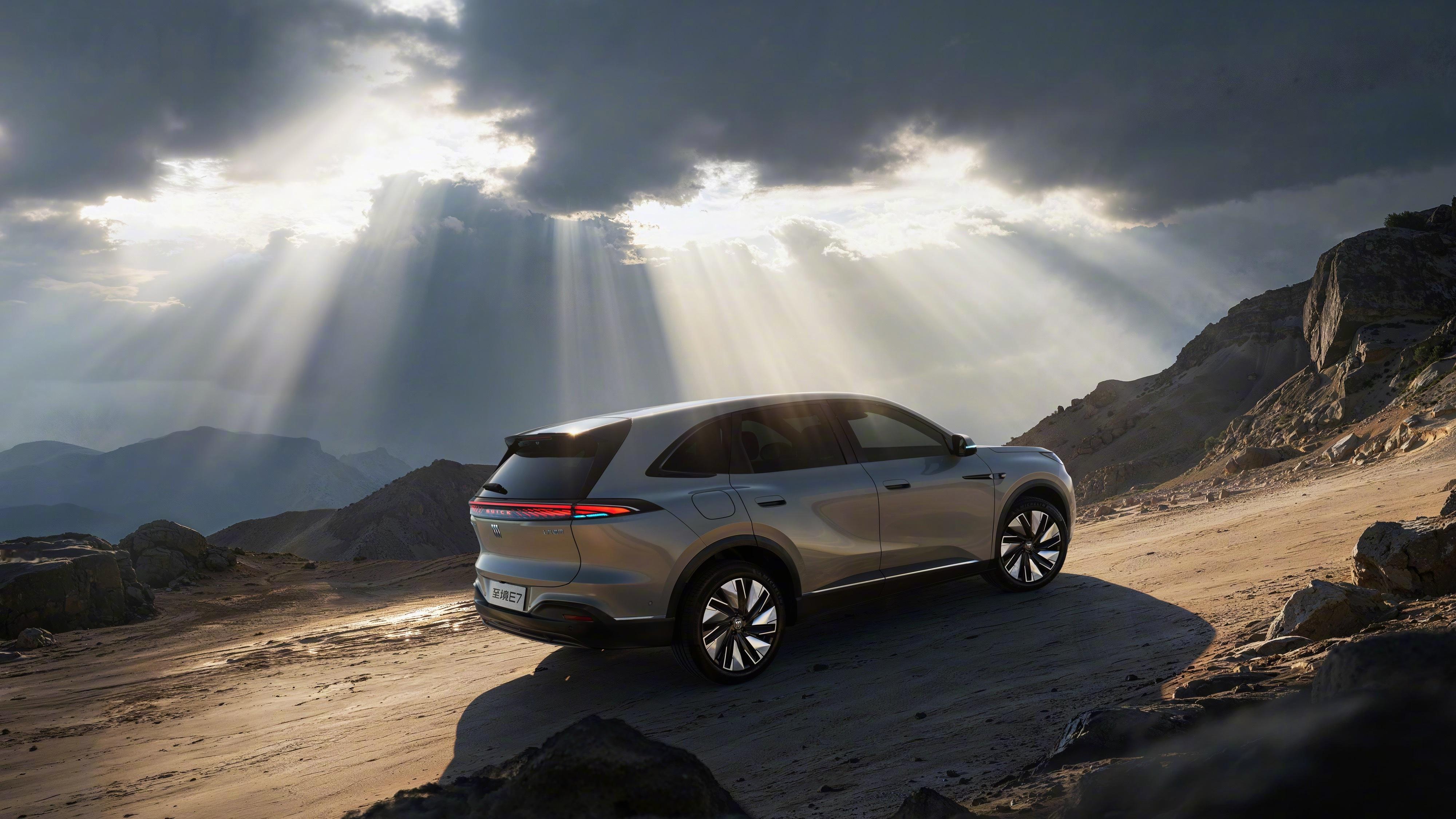 别克至境系列第三台车E7 有消息了。瞄准的是当前最卷的20万级新能源SUV市场，