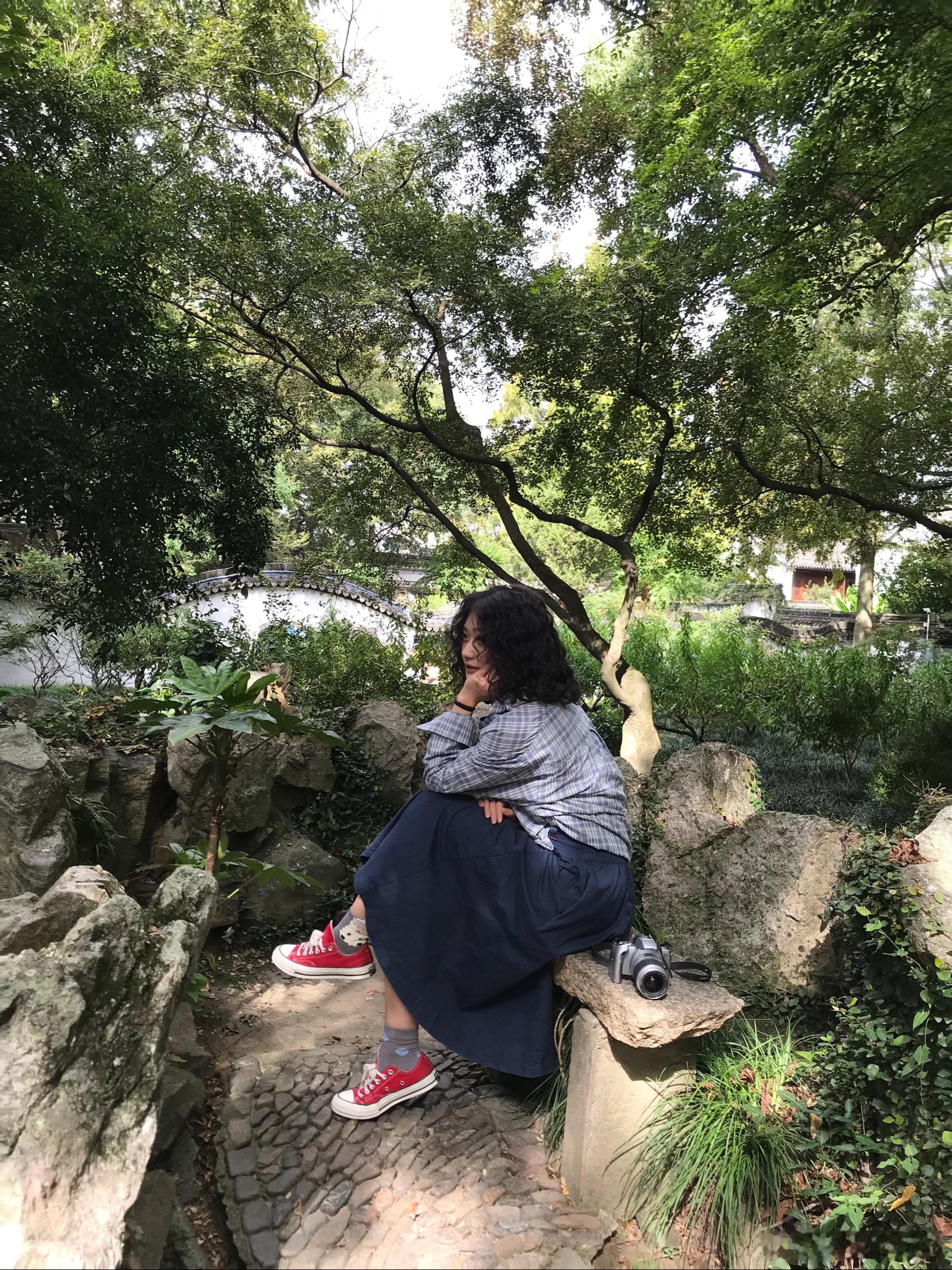 全球首发(这条待会儿删)太好笑了随即邀几位有缘人共享，白天朋友说拍照请学晚奶！！