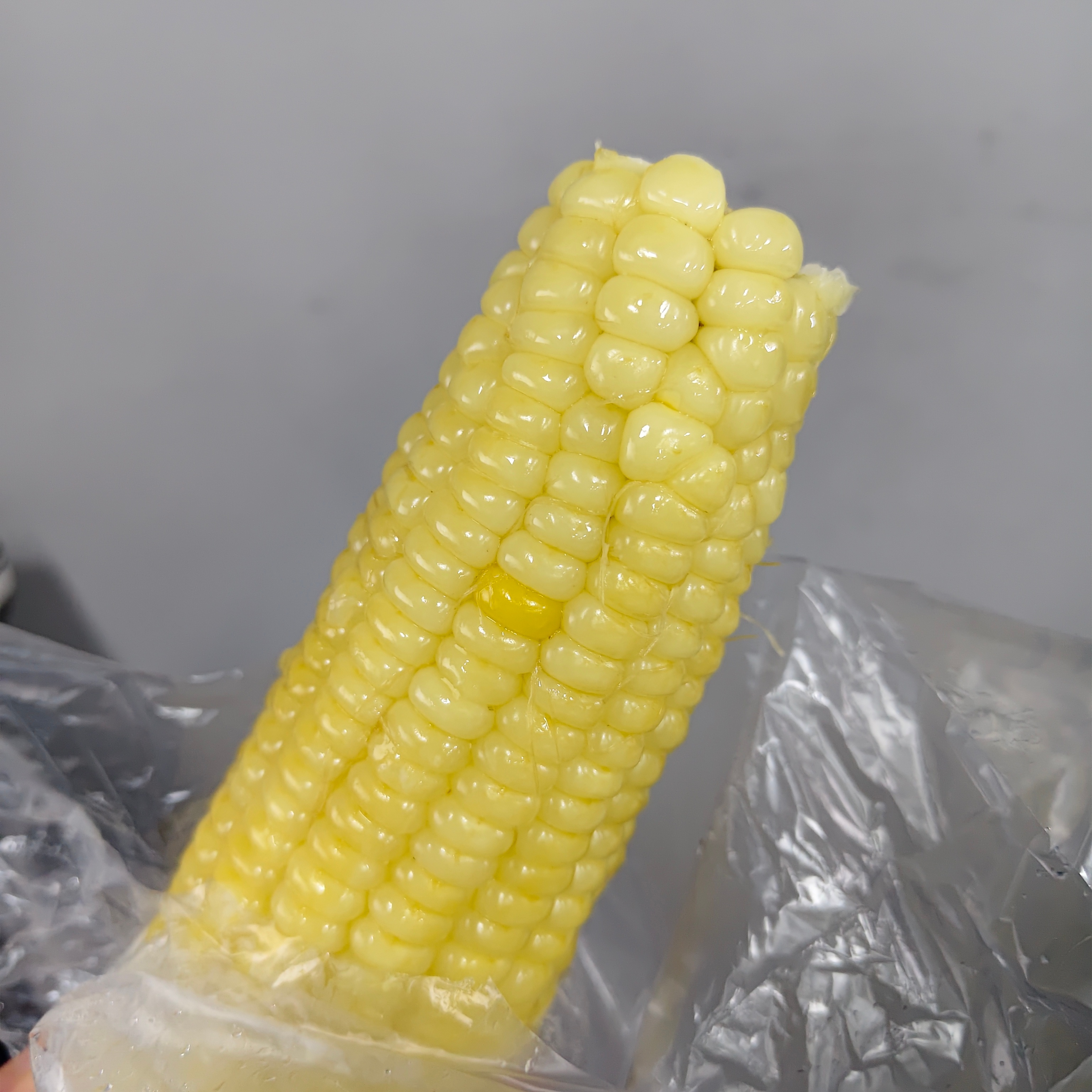早上好~来根玉米开开胃吧