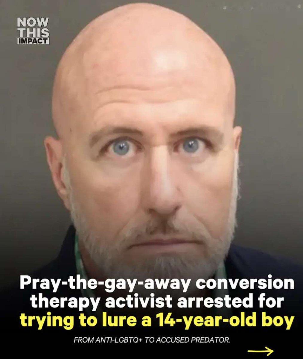 多个“同性恋矫正”组织的领导人，牧师，商人艾伦·钱伯斯被佛州检方控三项三级重罪，