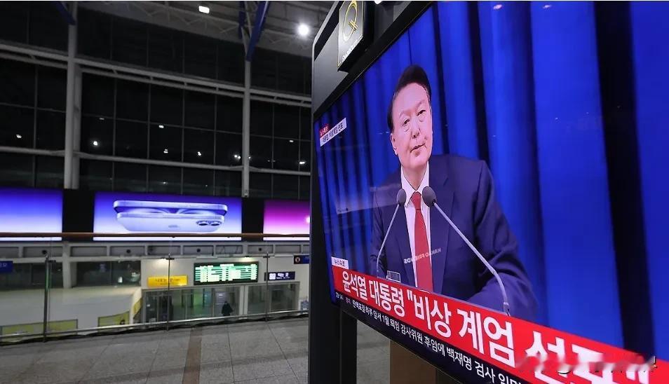 【韩国戒严令】在美股上市的韩国企业股价暴跌
纽约时间12月3日上午，在美国股市上