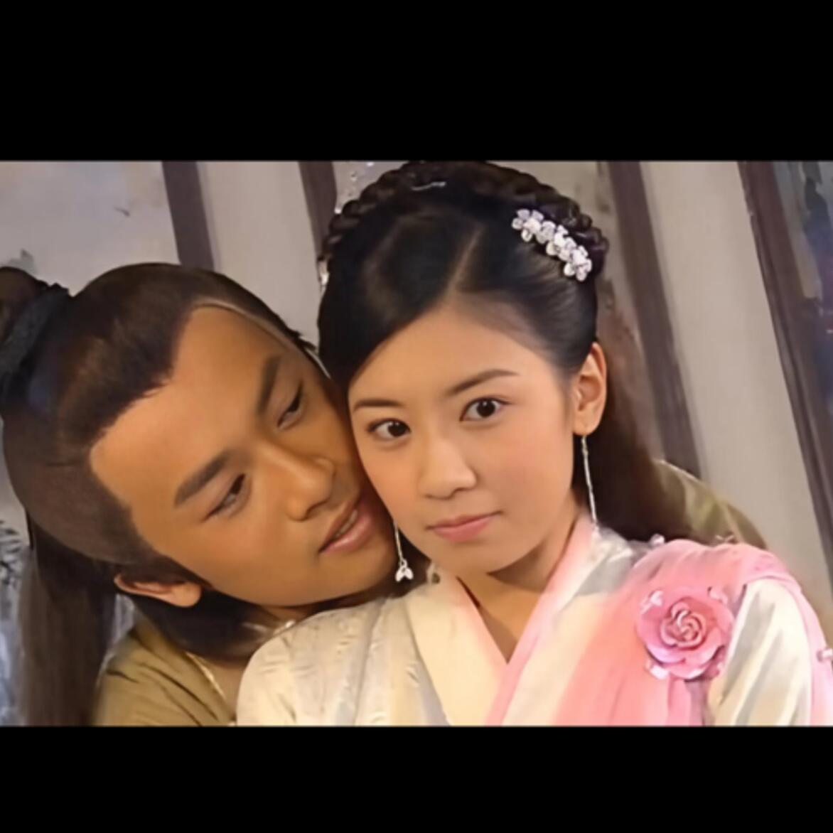 赵敏什么时候喜欢上张无忌的？ 