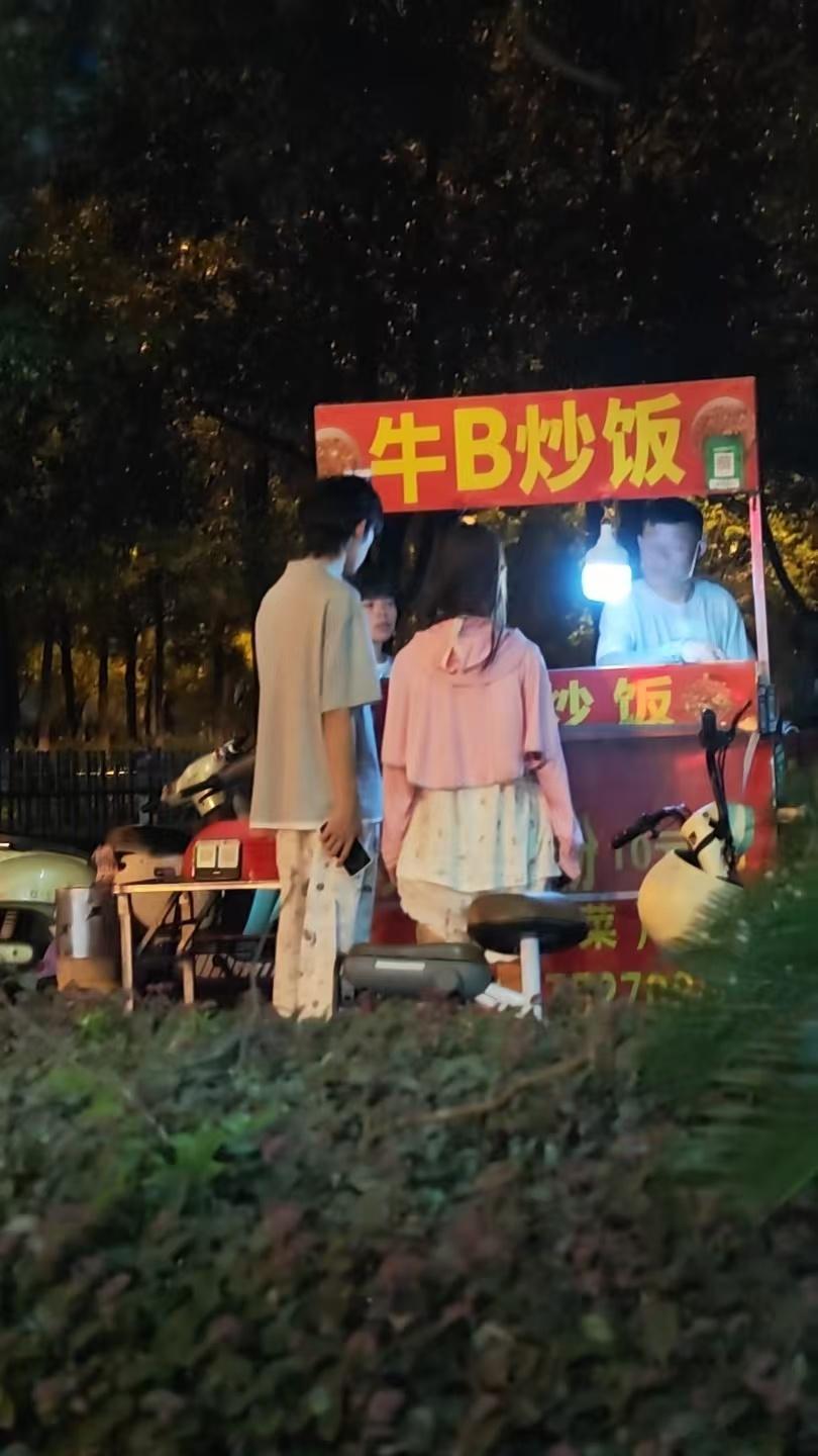 大家觉得今天谁会是第一个发布战报的？ 