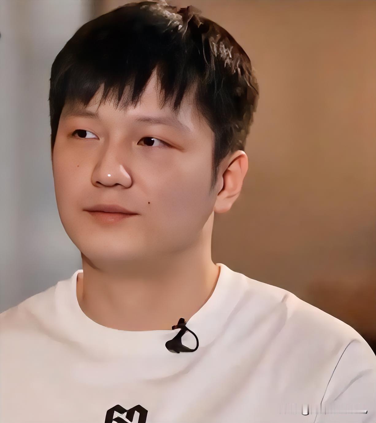 樊振东专访吐露全盘规划：暂无回归国乒计划，退役深造拒做解说深耕外语。

6月5日