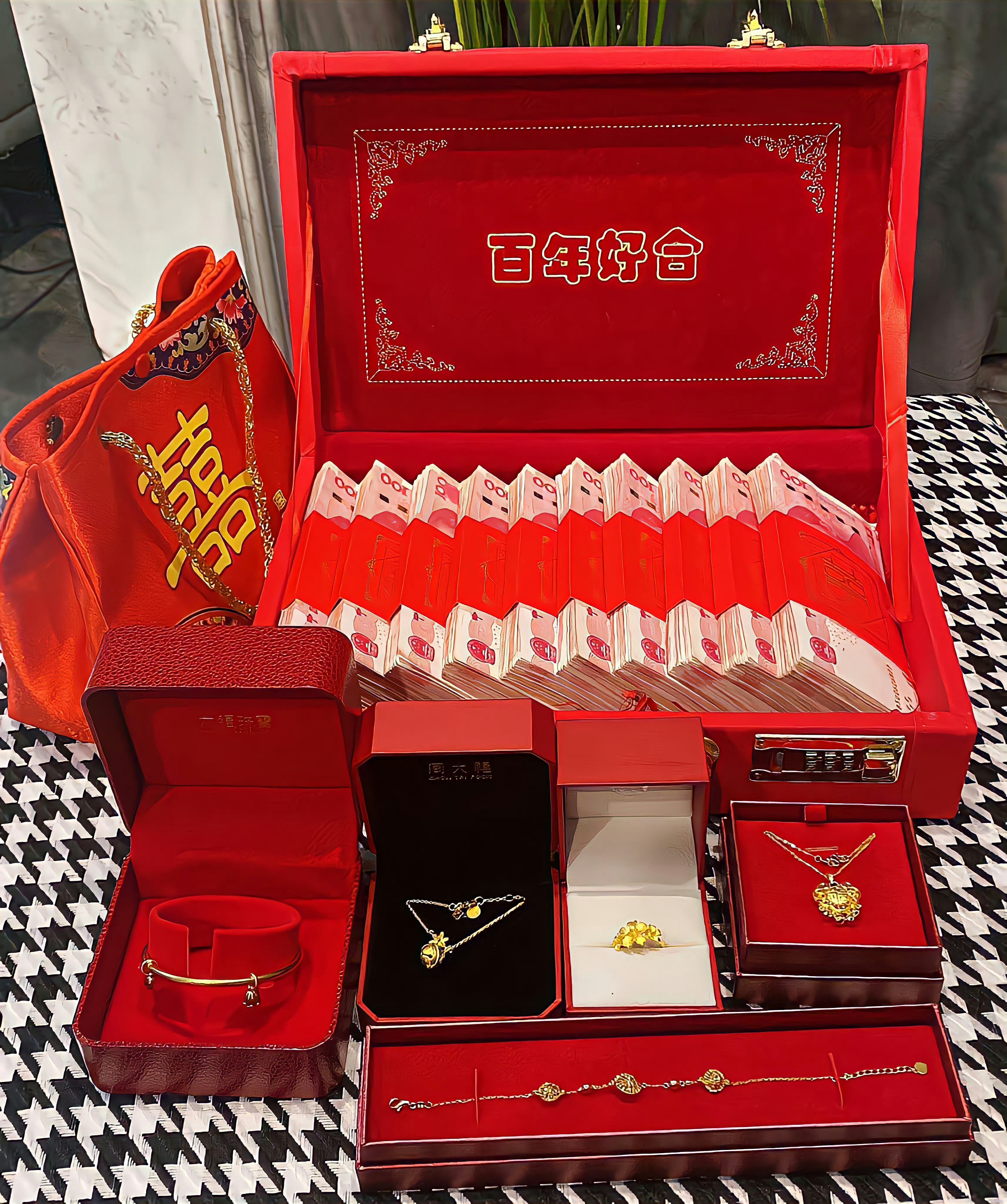 十万的车：什么破车？ 十万的彩礼：你这不是要我全家的命吗 [拜拜] ​ ​​​#