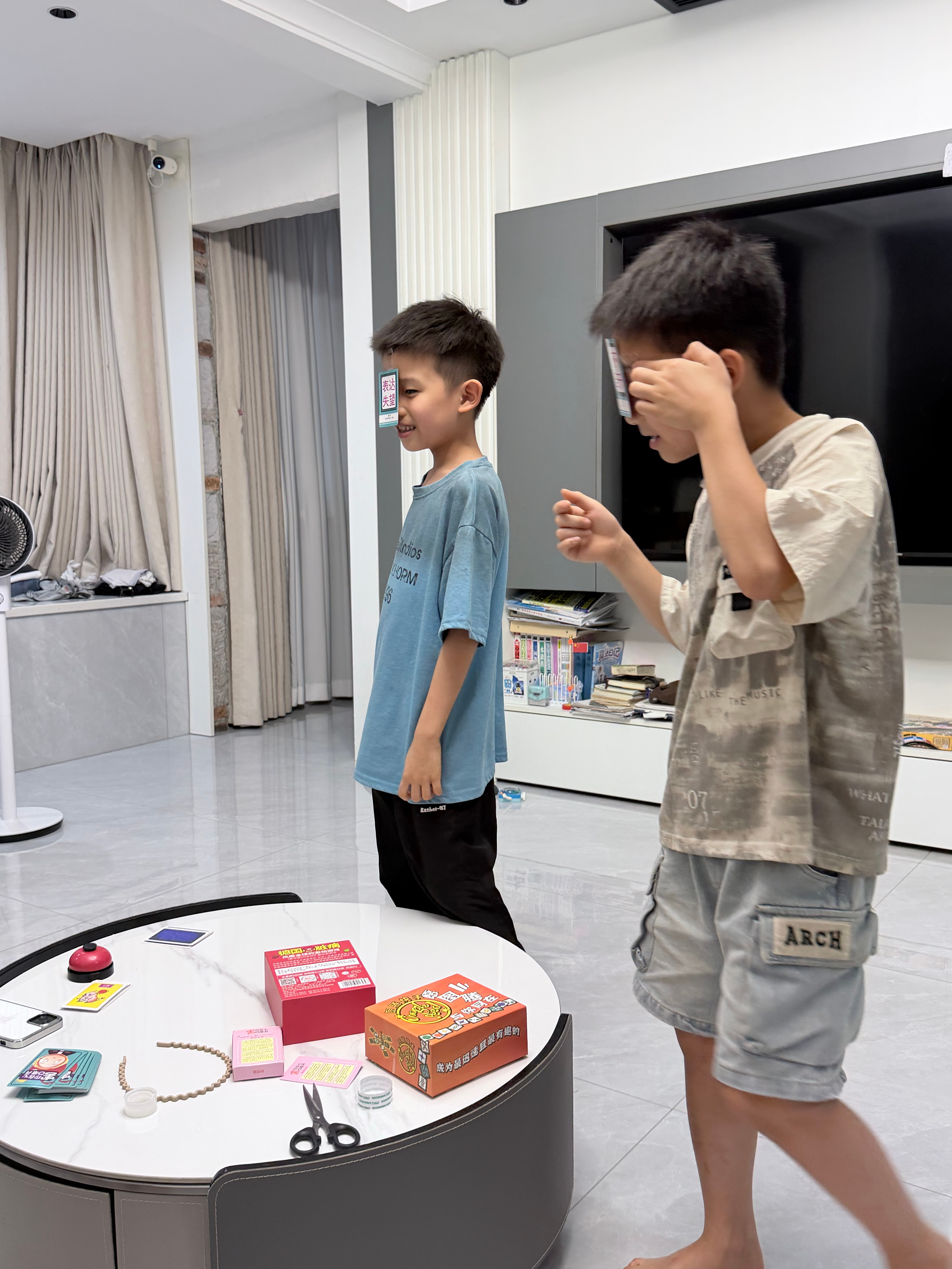 六一快乐！！！约了肥肥和他的好朋友出来玩 还玩了德国心脏病和猜纸牌 
