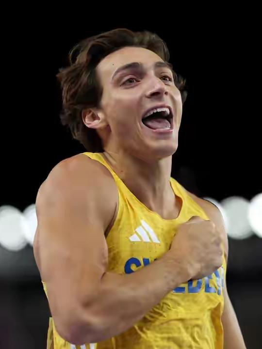 首届世界田径终极锦标赛第一日八项冠军

1、女子跳高🏅：玛胡奇奇克🇺🇦1.