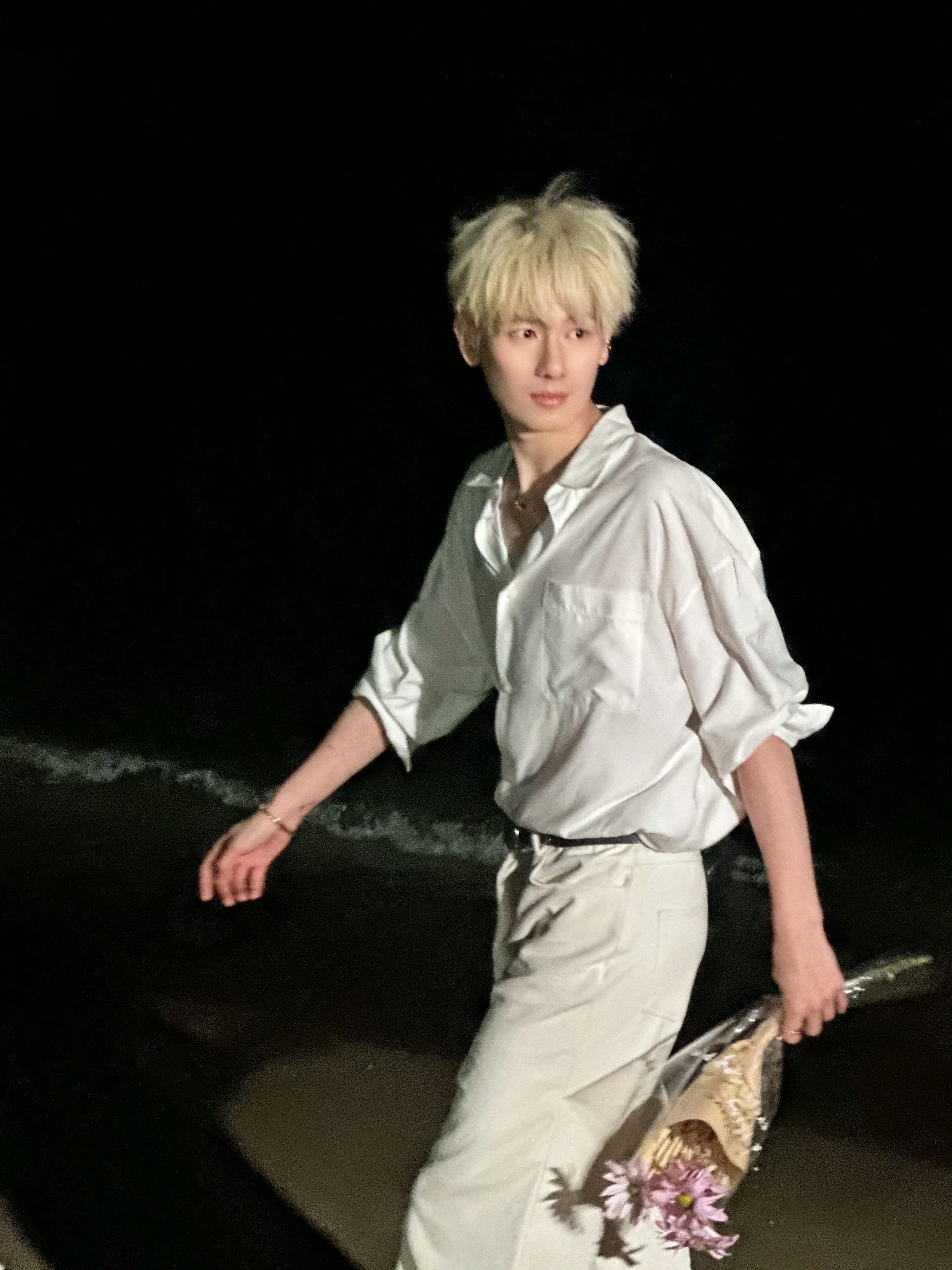 胡先煦十日终焉狼尾发型胡先煦你说的没错，你果然年轻又貌美啊 