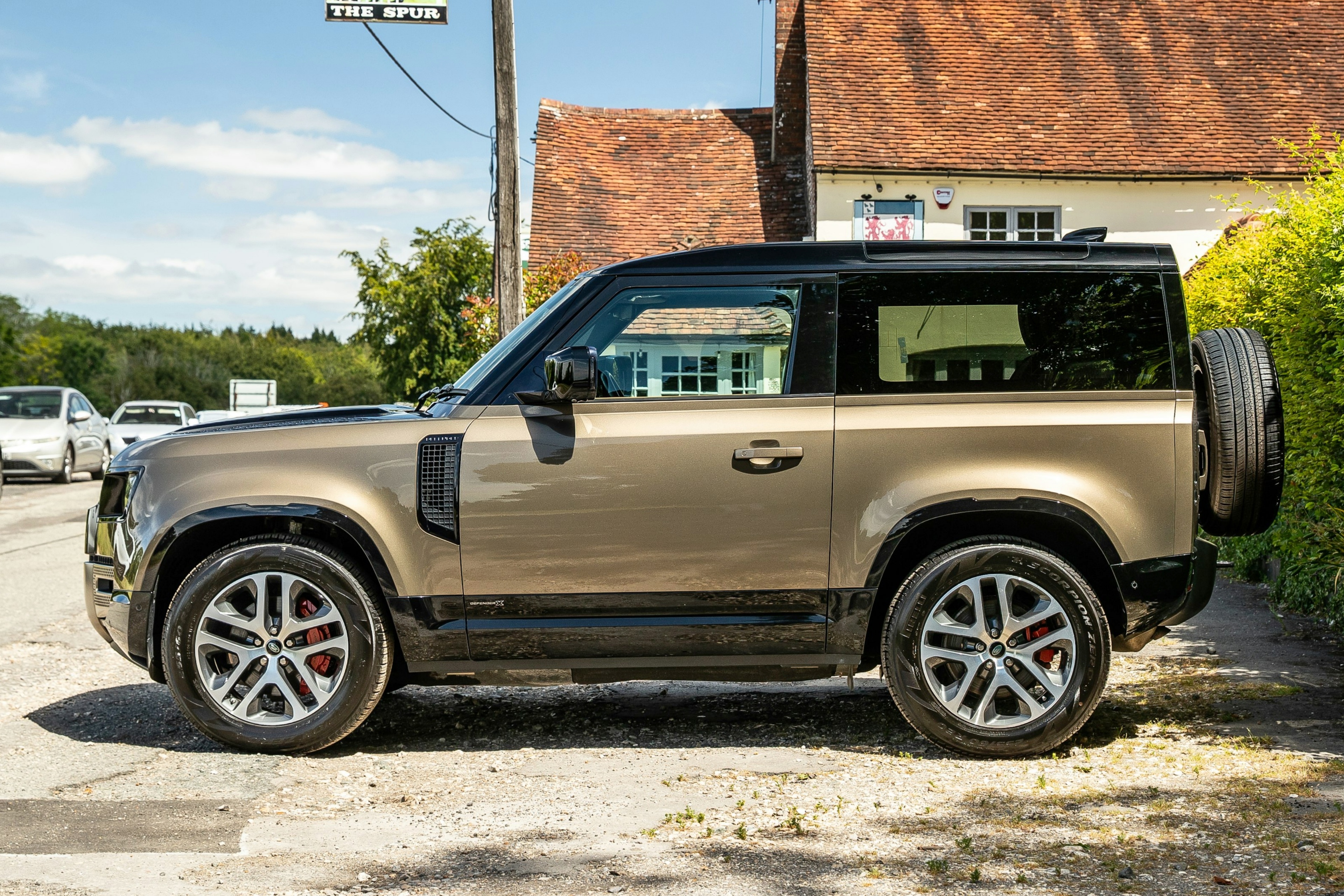 2020 Land Rover Defender 90 P400 X丨Gondw