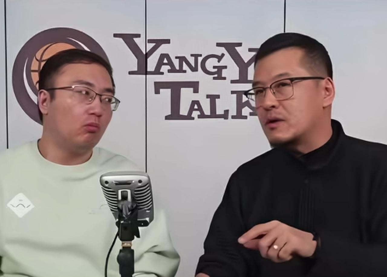 篮球解说杨毅直播时透露，董路已经把自己拉黑了，我听完之后感觉很是意外。

还记得