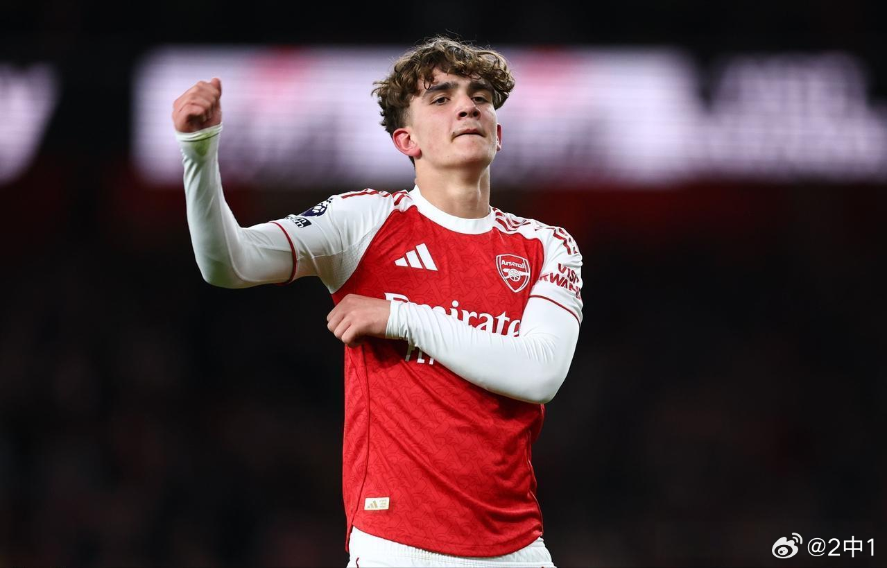 16岁破纪录，却不能进更衣室——英超的规则到底有多严16岁的道曼踢了一场这辈子都