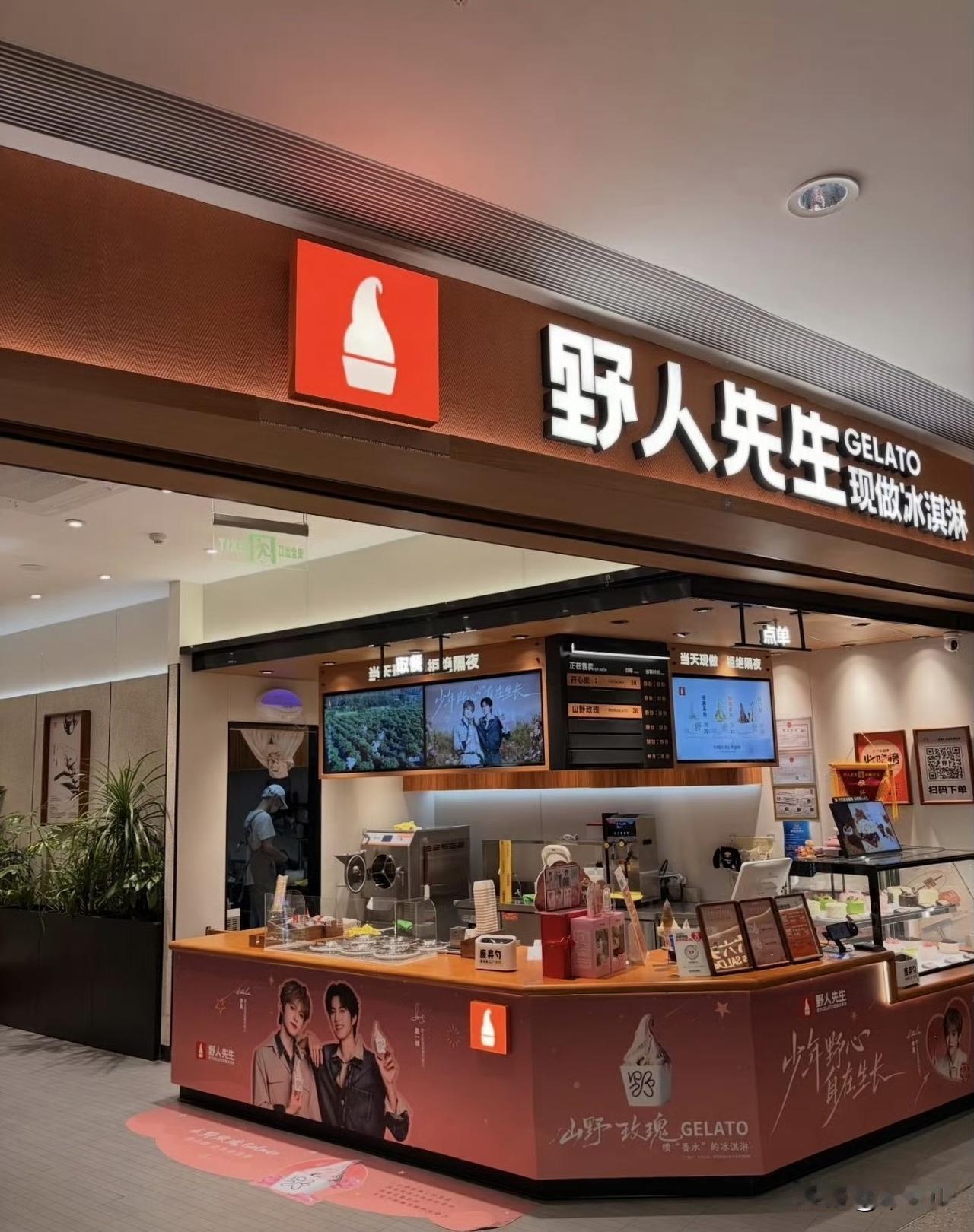 评价食品，用难吃其实没有参考价值，每个人的口味都不一样。用价格也没有意义，只要是