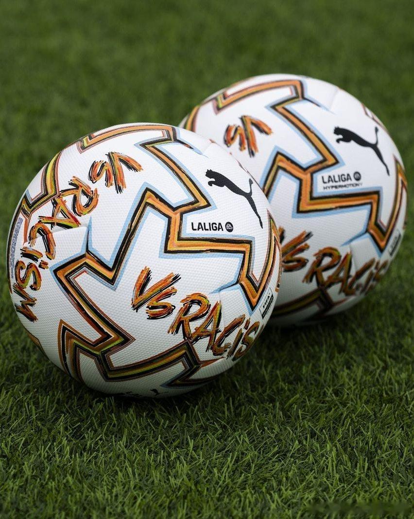 西甲联赛推出反种族歧视主题比赛用球！⚽️  🇪🇸 从本周末开始，所有西甲比赛