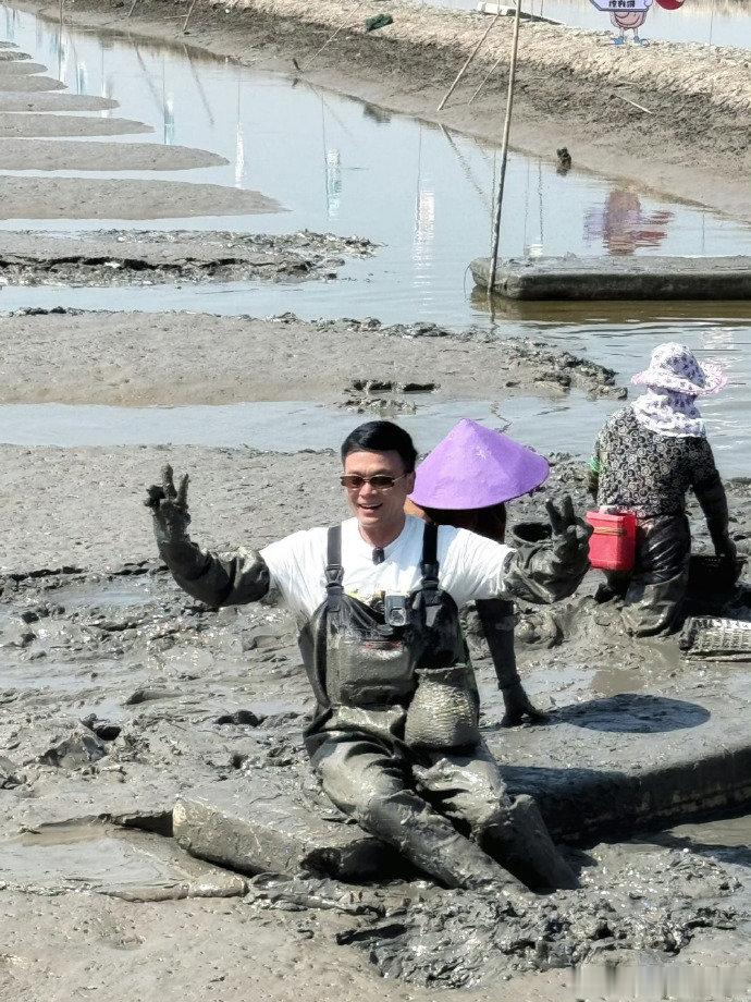 林大厨不会玩游戏但懂王俊凯 你好星期六不必钻研游戏套路，相处沉淀下来的默契无可替